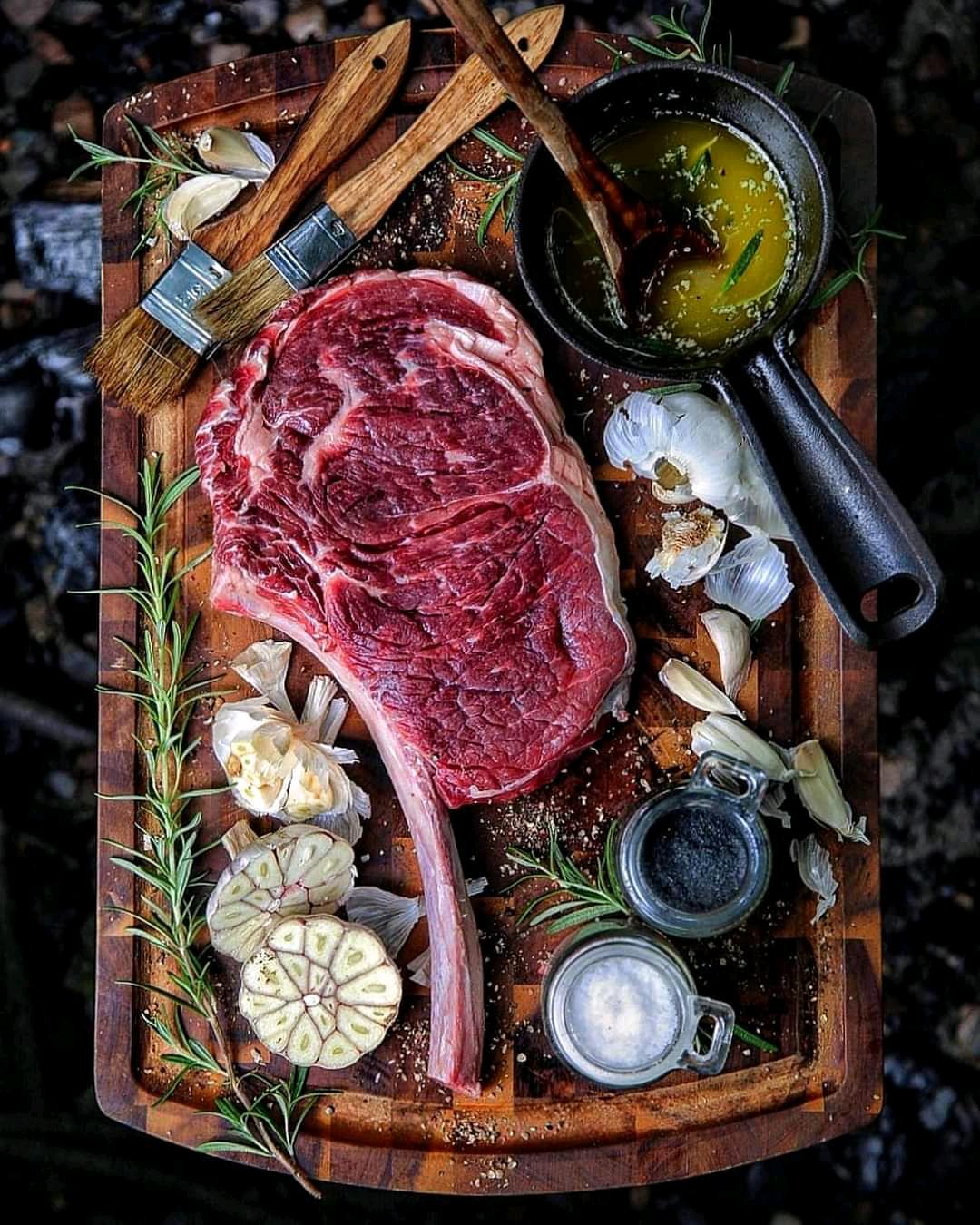 Things don't need to be more complicated than beef, butter, rosemary, spg, and charcoal!! So dang epic!!!

1 36oz Certified Piedmontese Tomahawk Steak