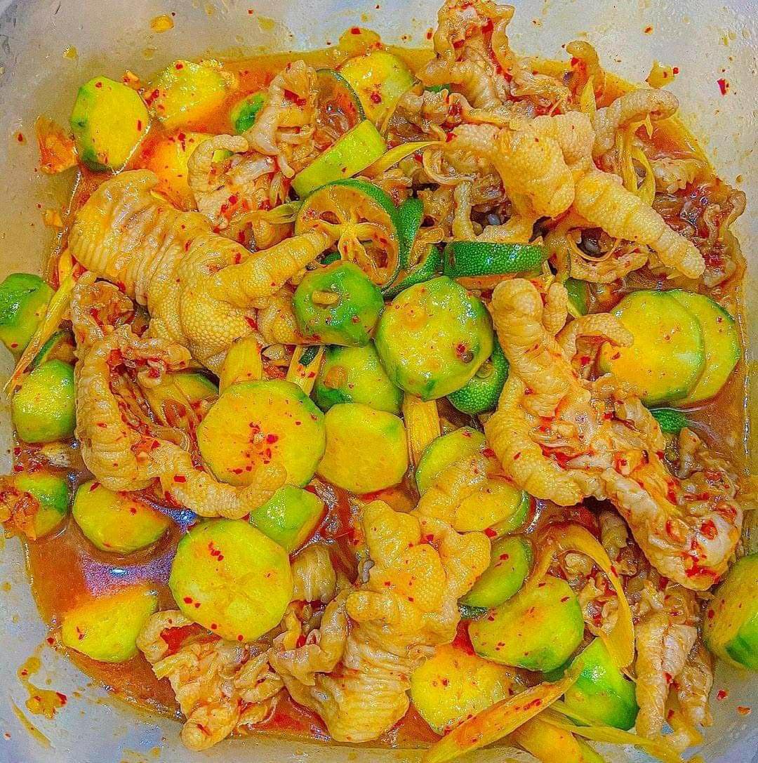 bua di choi va bua an cua hai chi em #changasotthai #kem #bia tiec ga dinh #tanxuan #hocmon