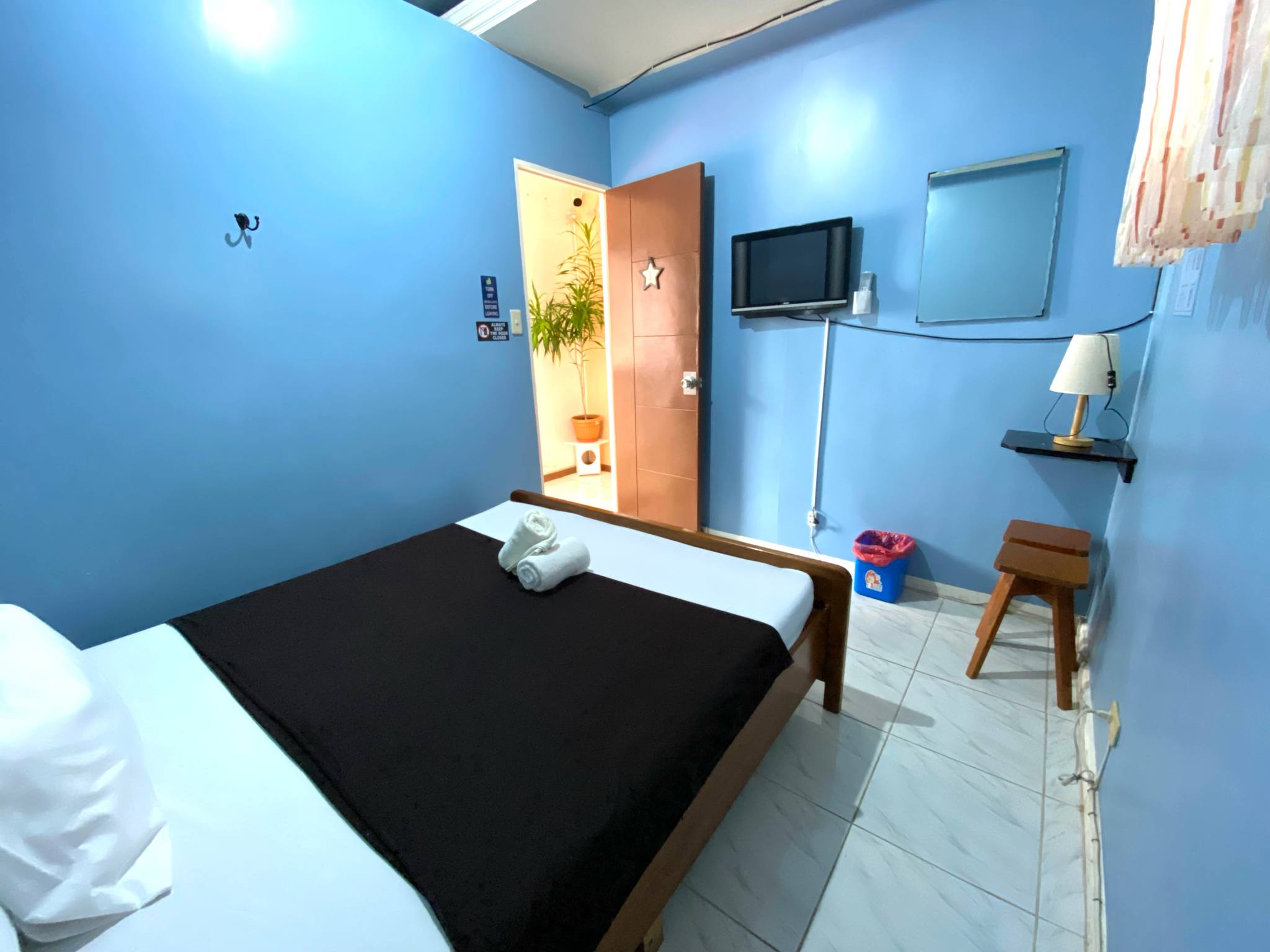 Thumbnail for Image for room 1