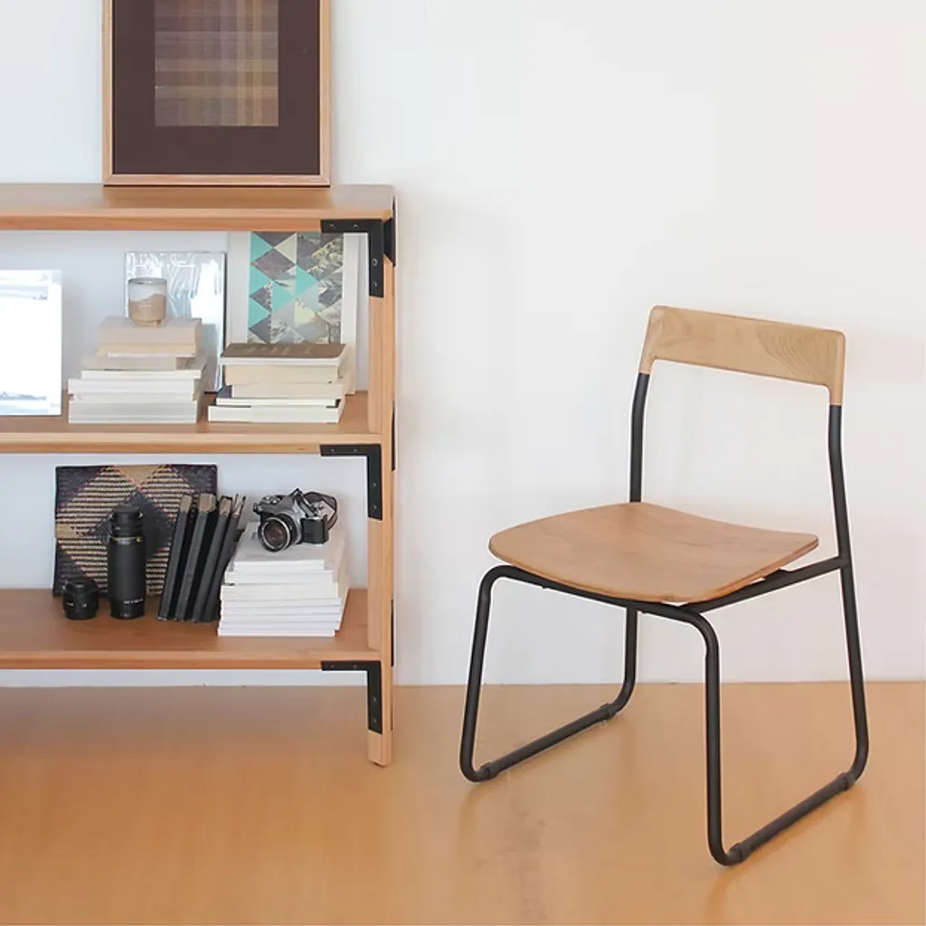 Pokky Chair - 1