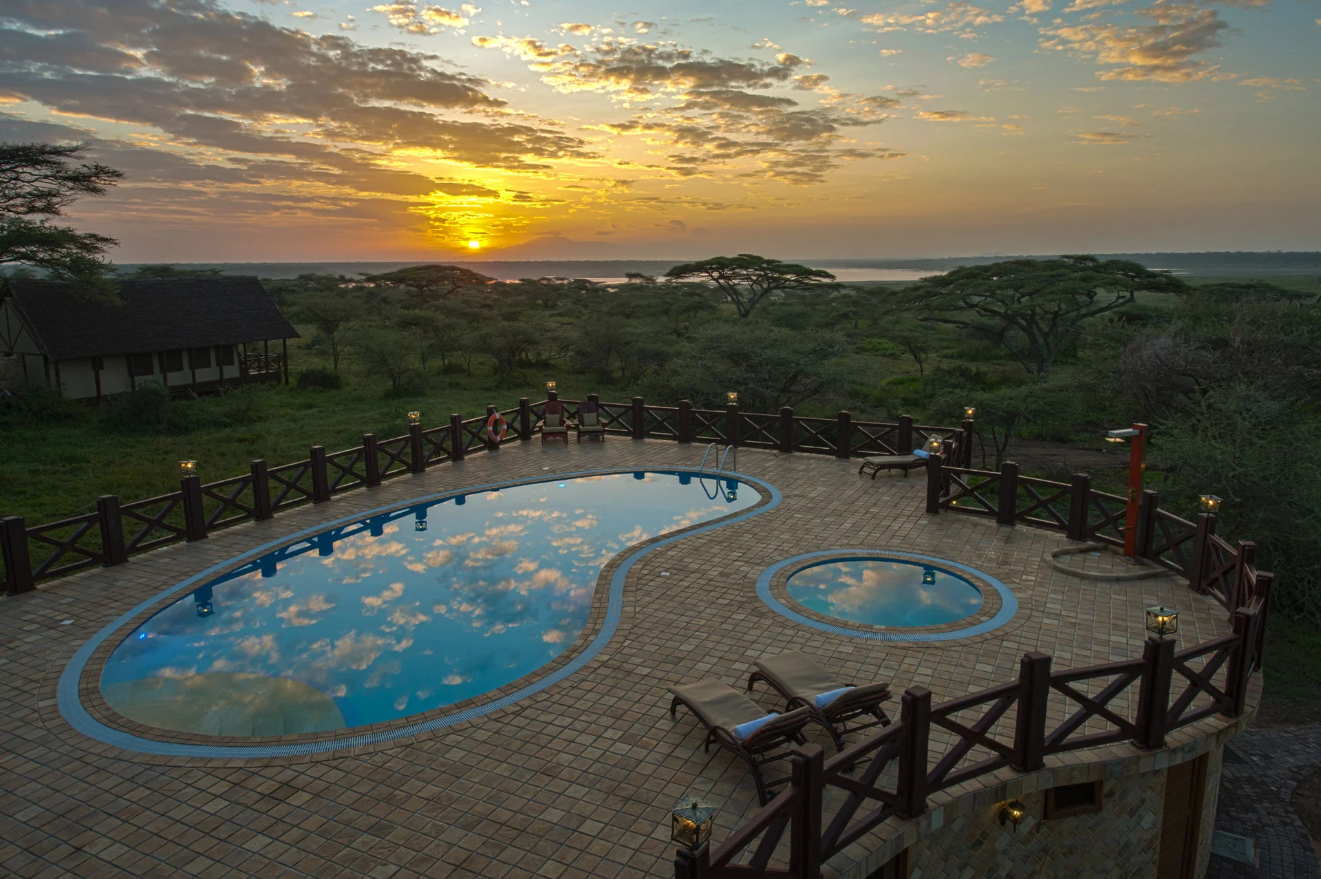 Lake Ndutu luxury tented lodge