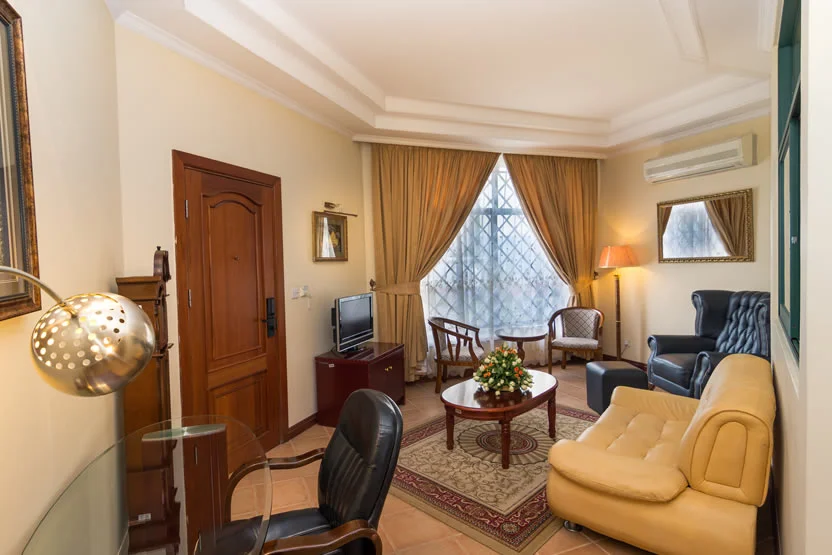 Gold crest hotel