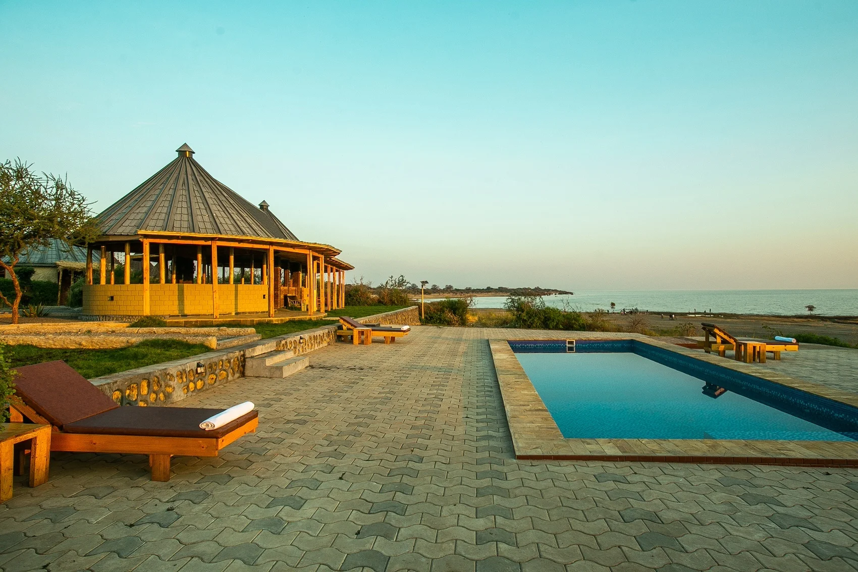 Naibala Manyara Lodge  NAIBALA MANYARA LODGE
