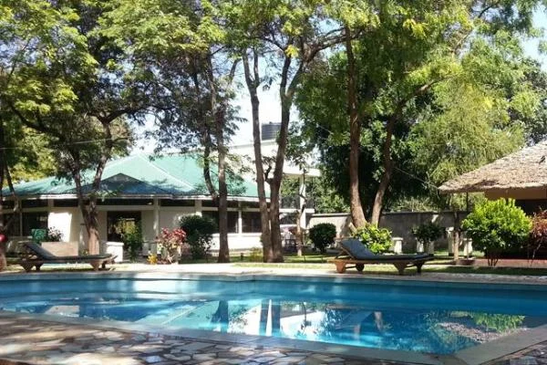 Twiga Campsite & Lodge