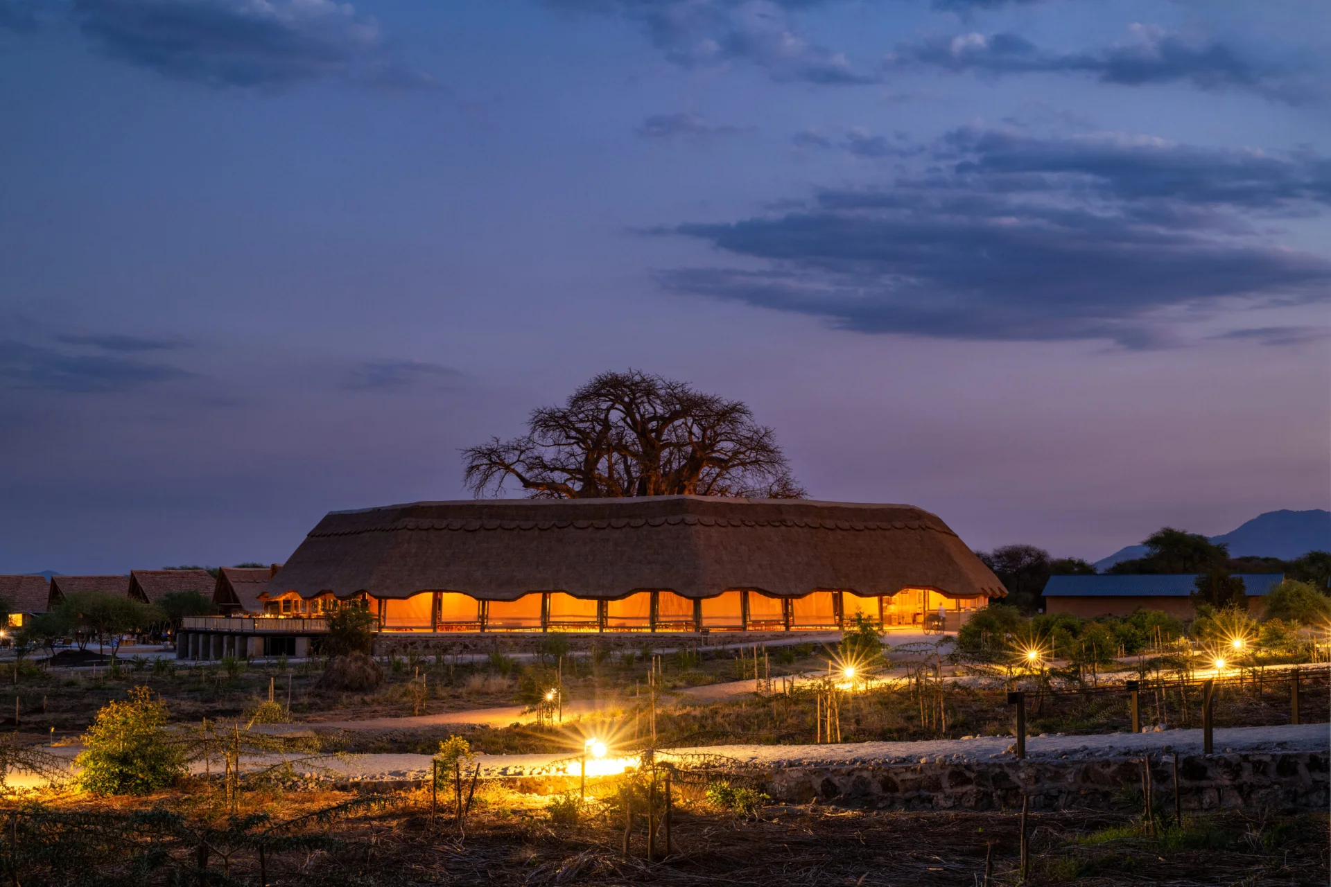 Lake Burunge Baobab South Lodge – photo 12