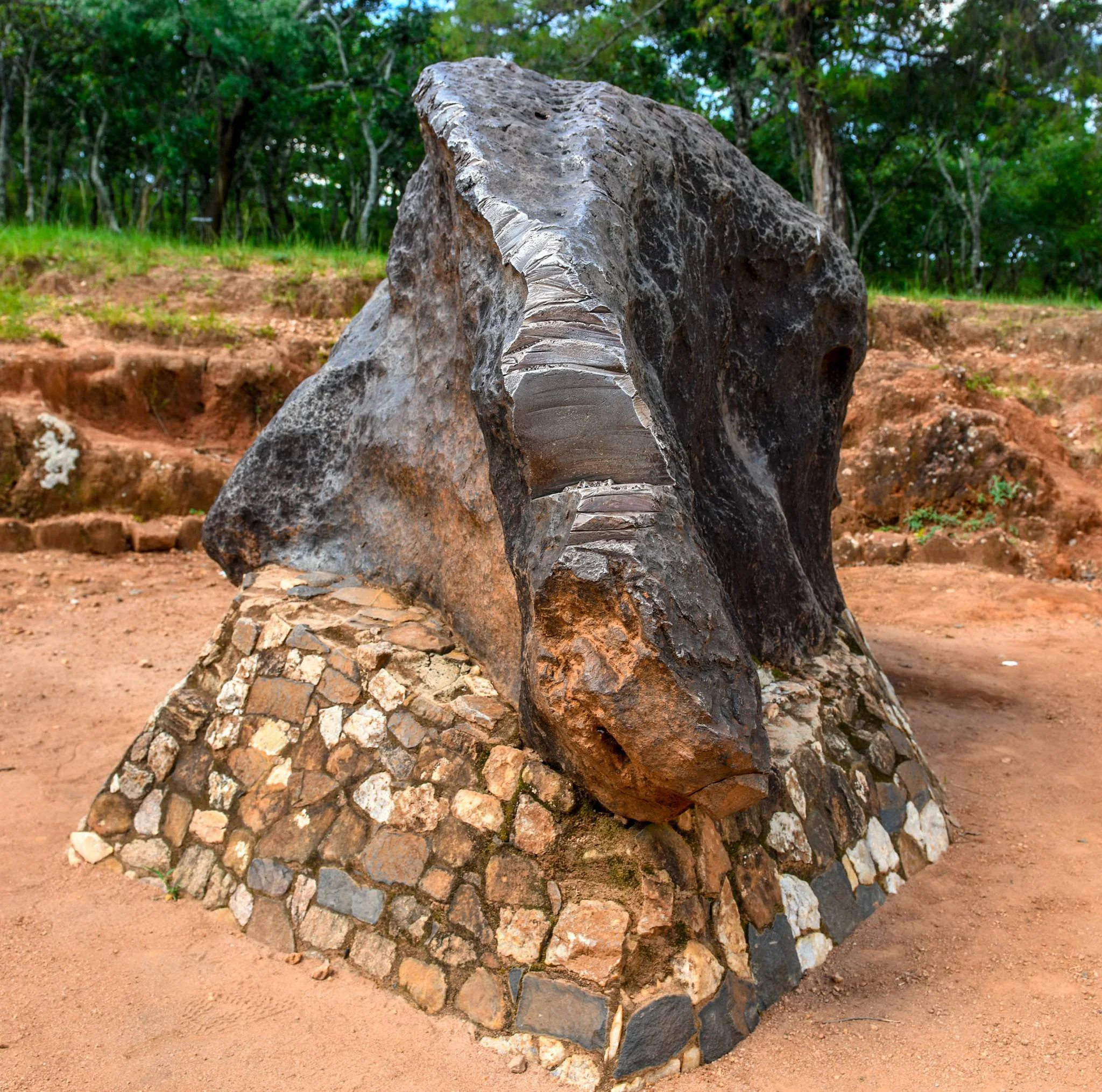 Mbozi Meteorite – photo 12