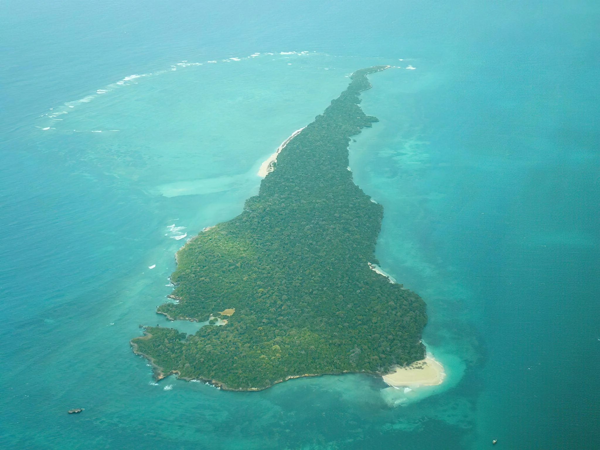 Sinda Island Marine Reserve – photo 9