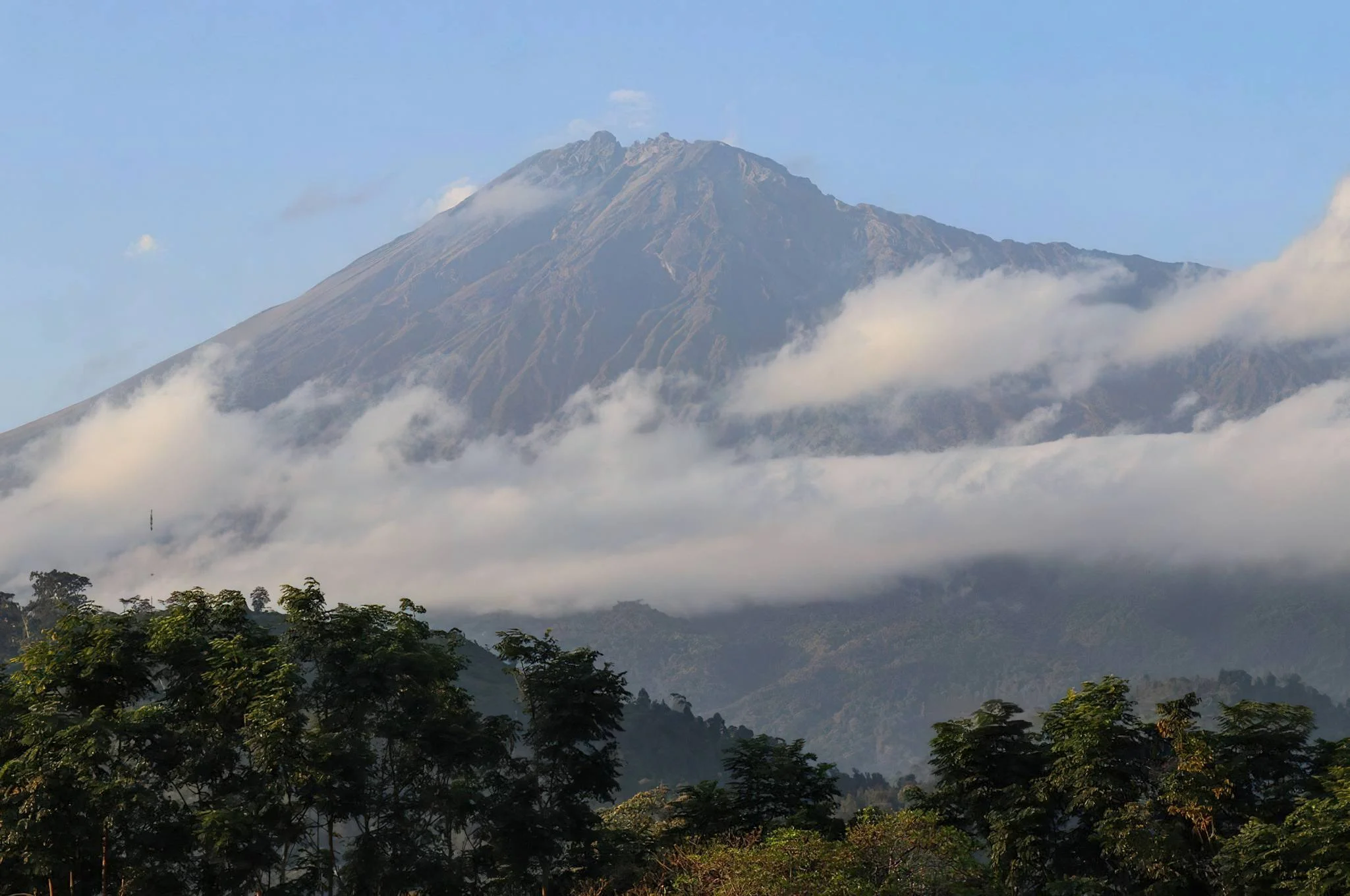 Mount Meru – photo 2