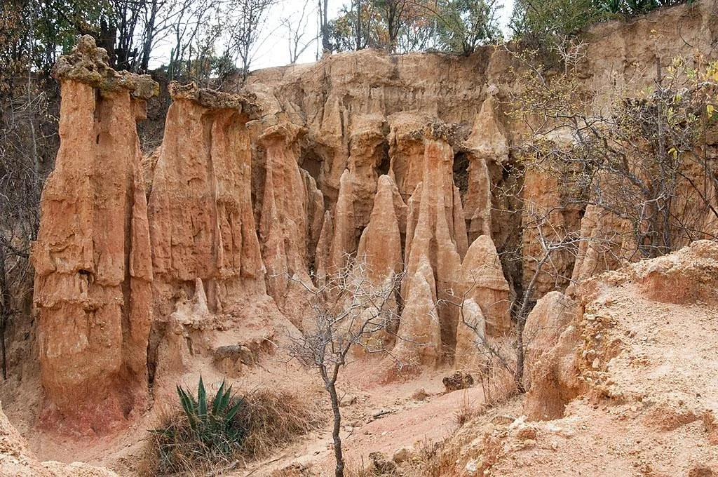 Isimila Stone Age Site – photo 12