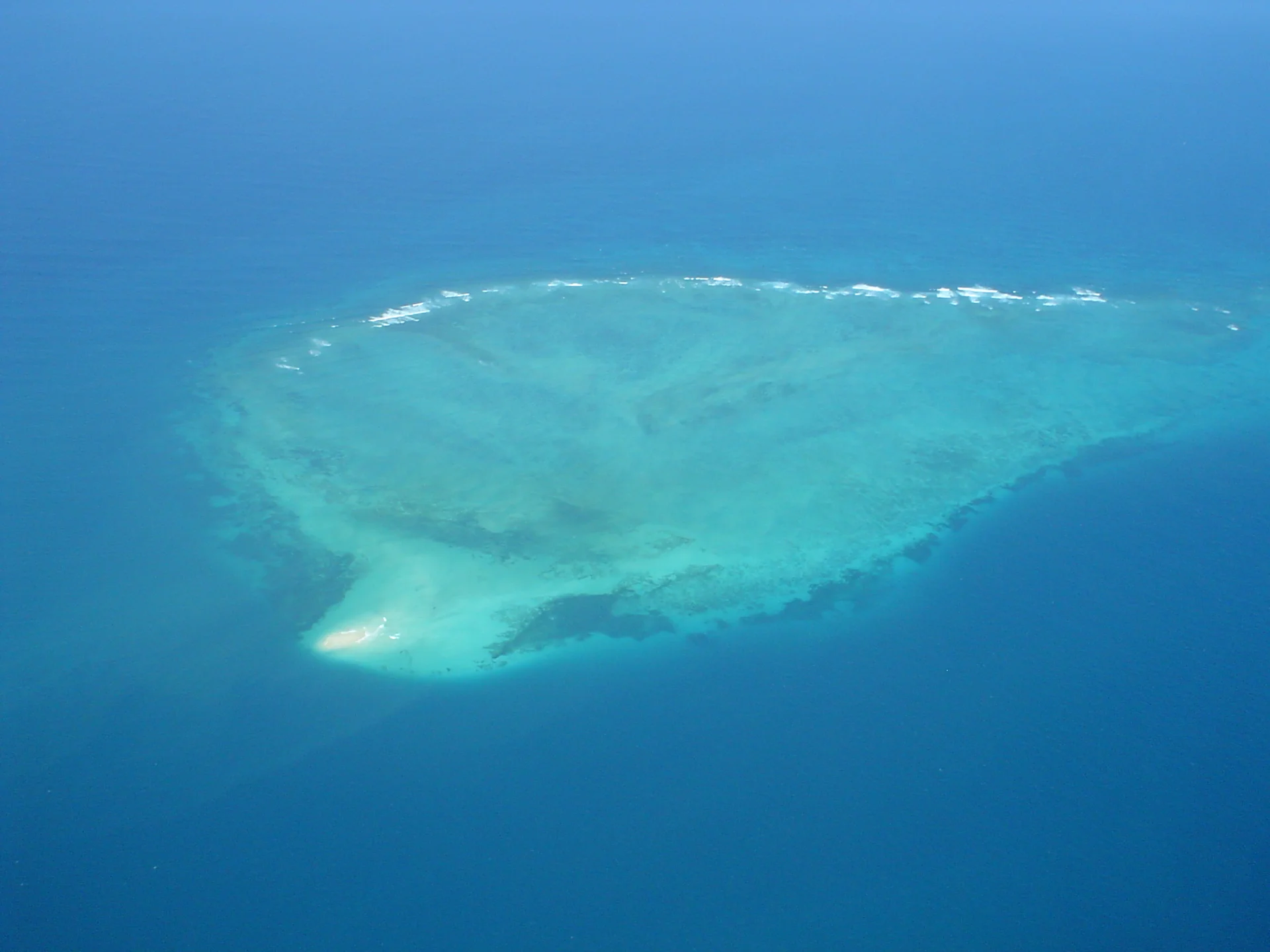 Fungu Yasin Sand Bar