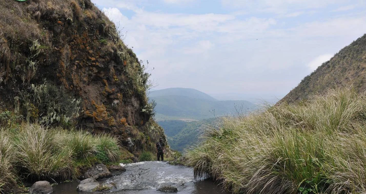 Olmoti Crater – photo 3