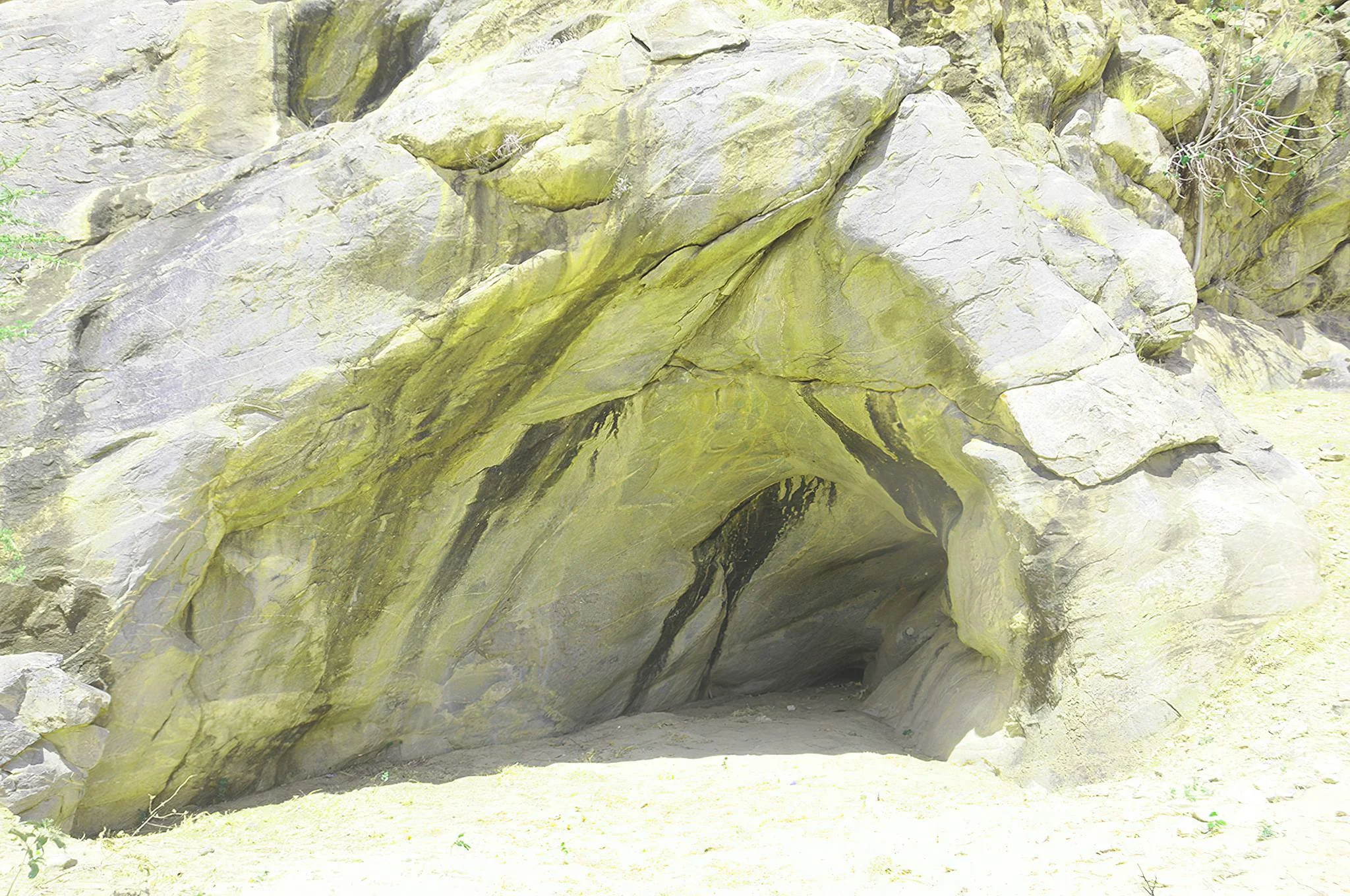 Mumba Rock Shelter