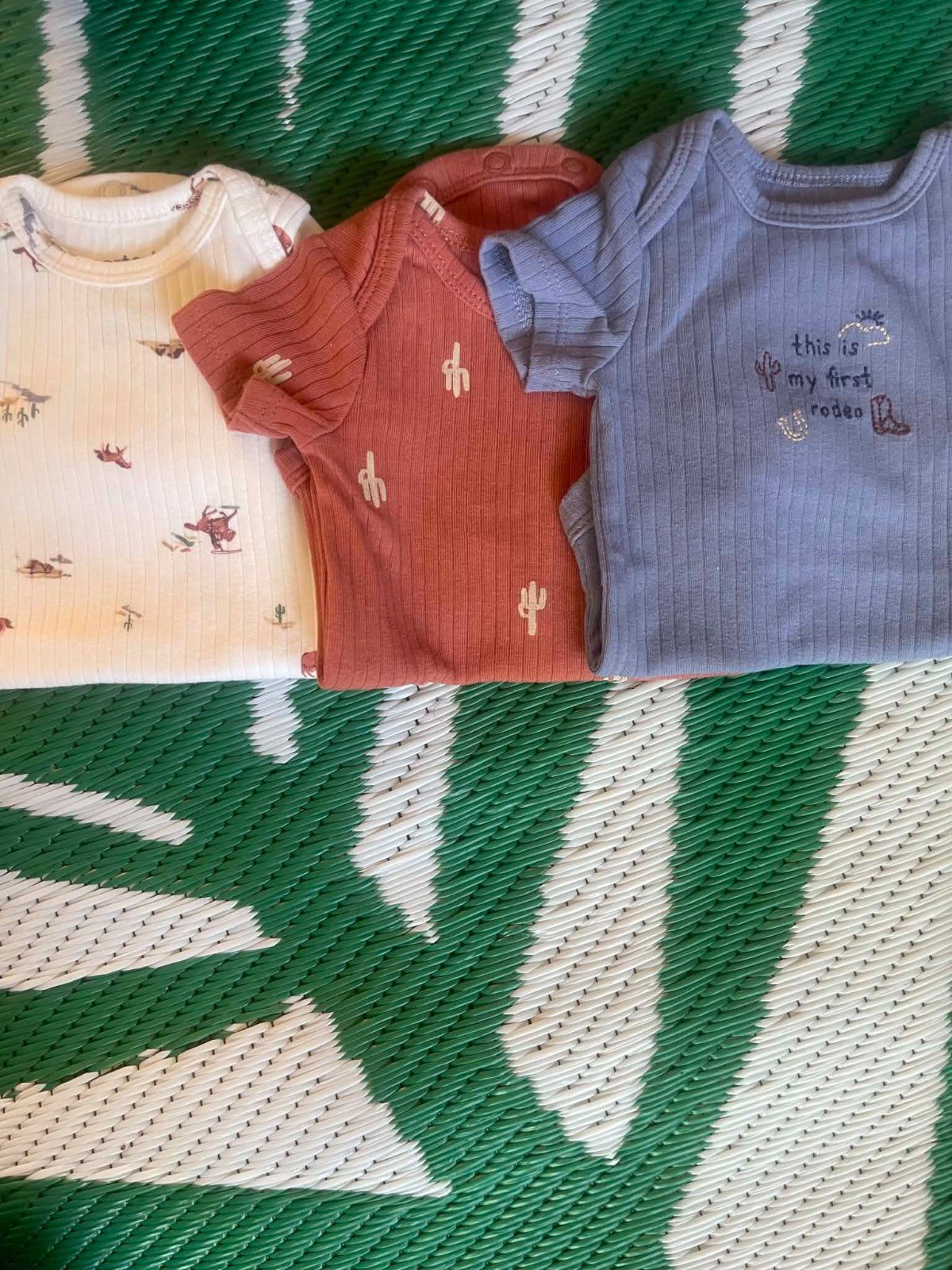Lot de 3 bodys bébé Carter’s photo 1