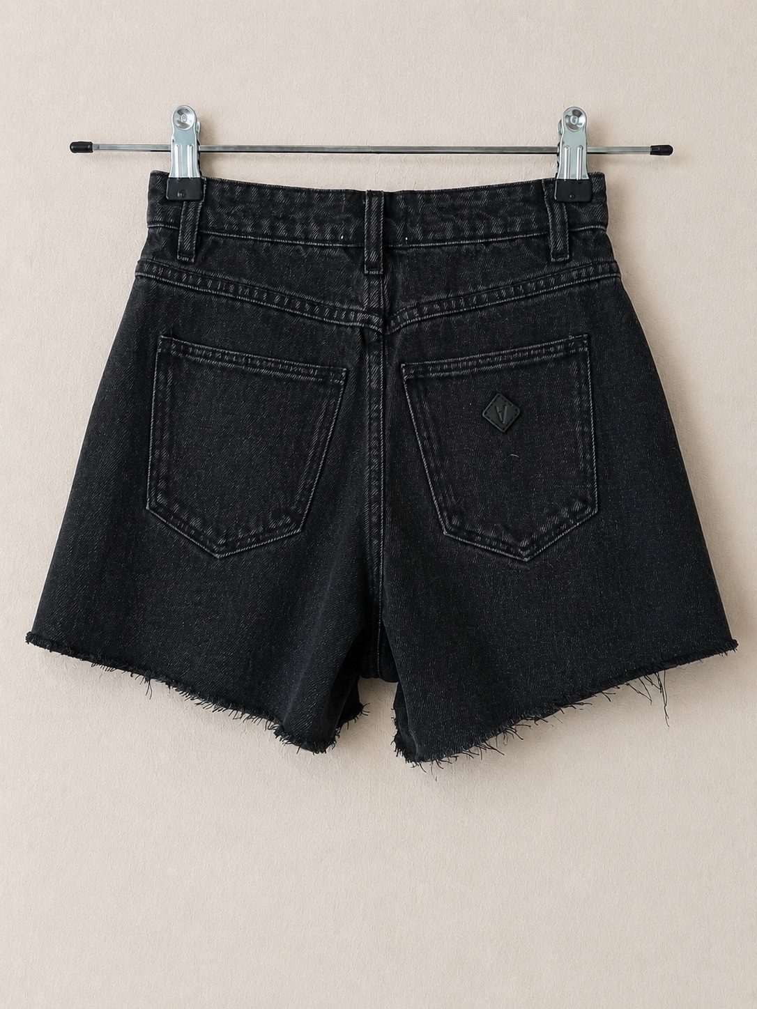 Short en jean noir Abrand Jean photo 2