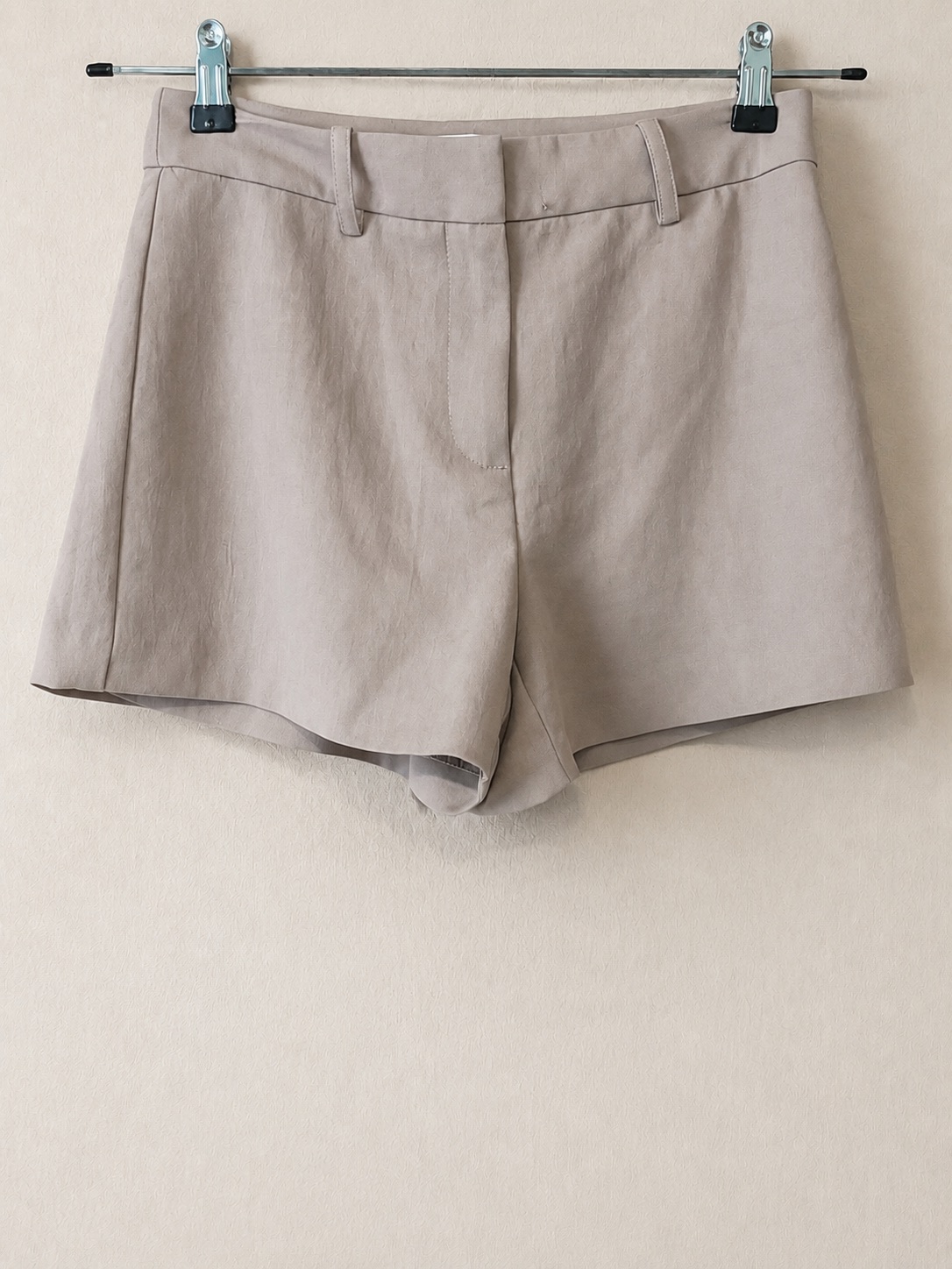 Short tailleur beige rosé taille haute photo 1