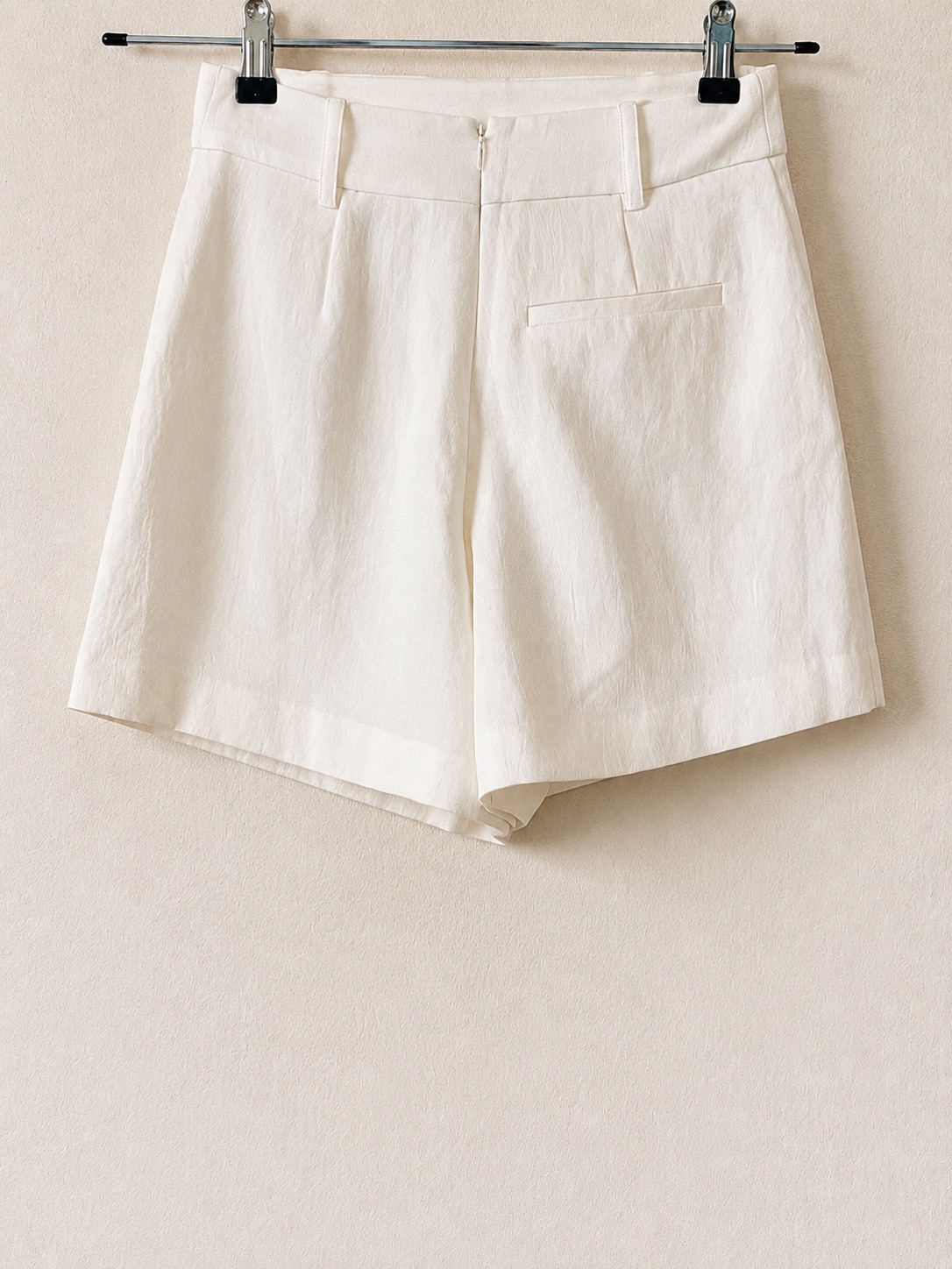 Short tailleur écru/blanc taille haute photo 1