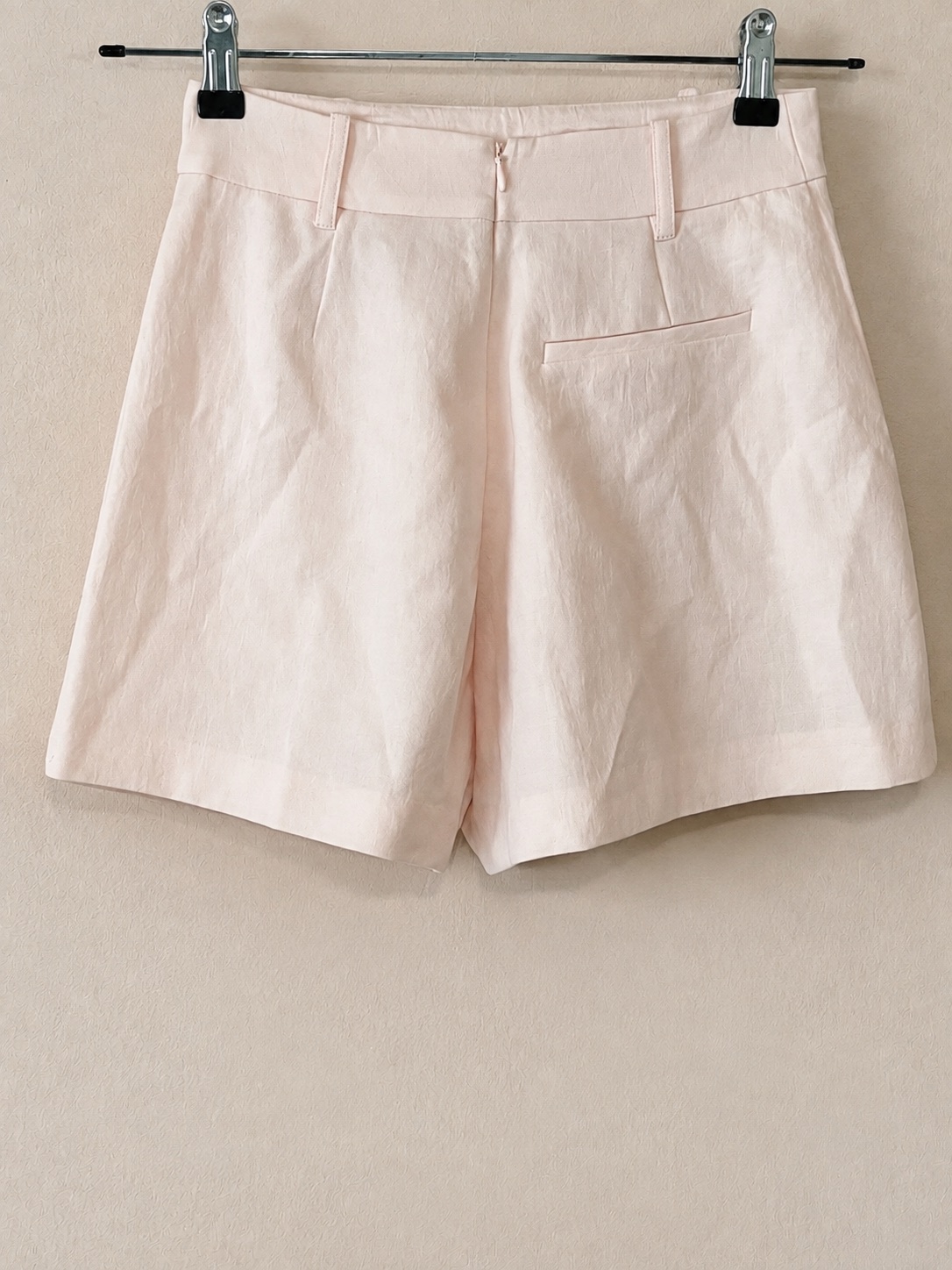 Short tailleur rose poudré taille haute photo 2