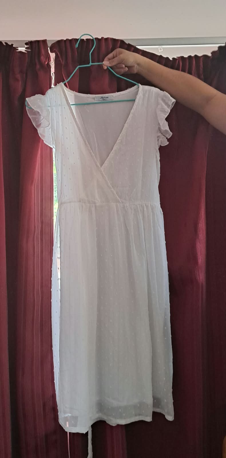 robe blanche taille s jamais portée  photo 1
