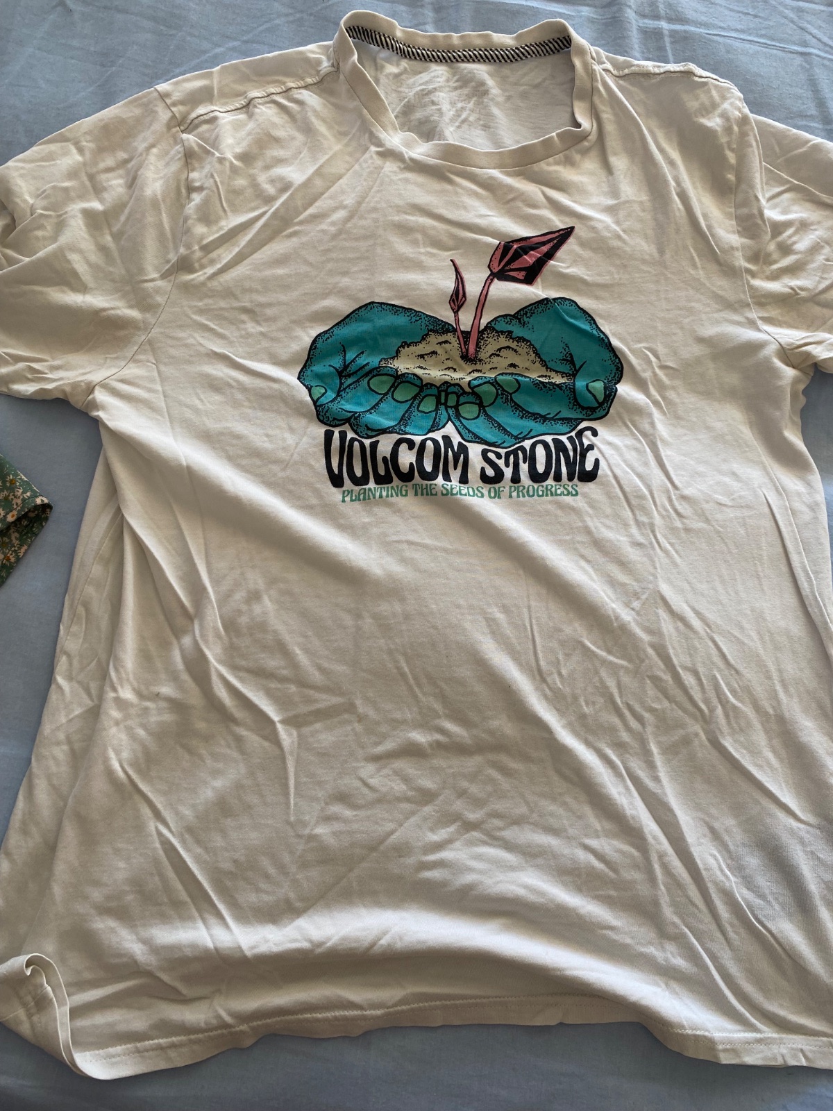 T-shirt  photo 1