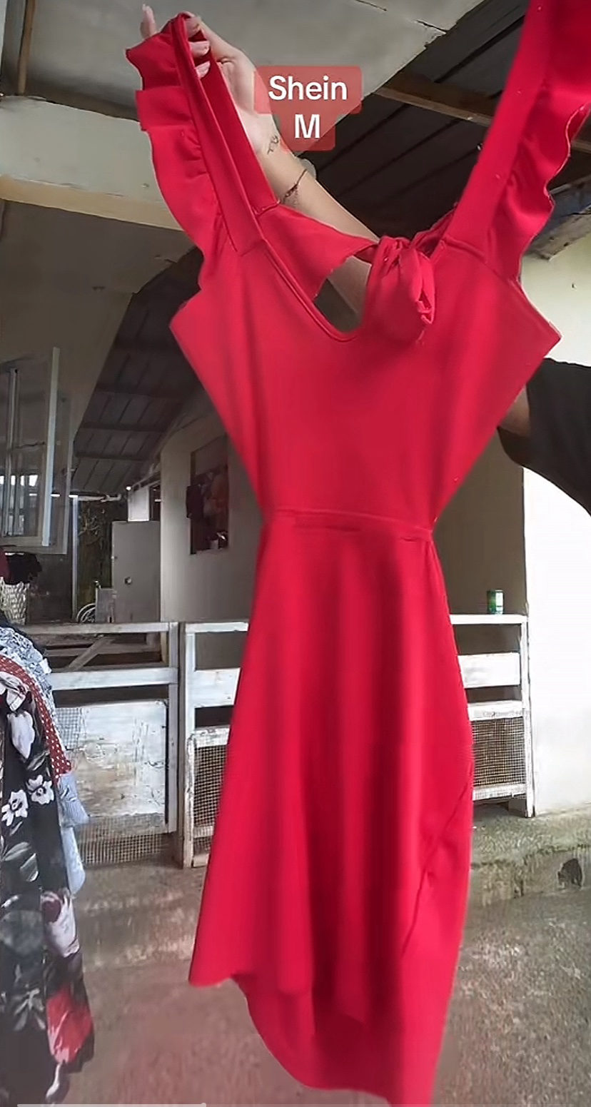 Les vêtements méritent une seconde chance. photo 1