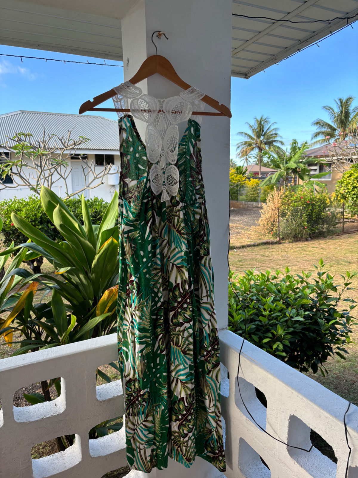 Robe longue tropicale dos dentelle photo 2