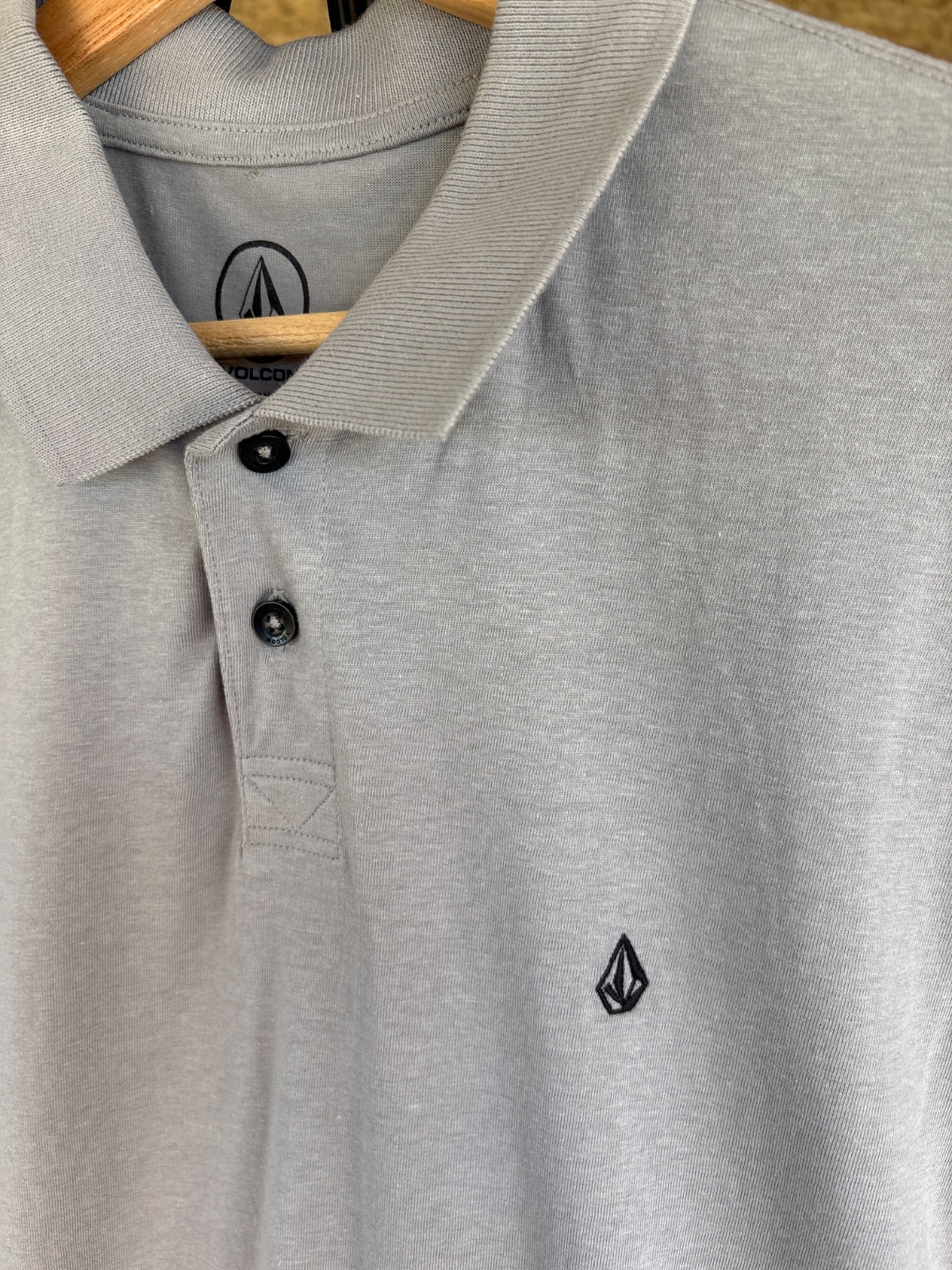 Polo Volcom gris clair pour homme photo 2