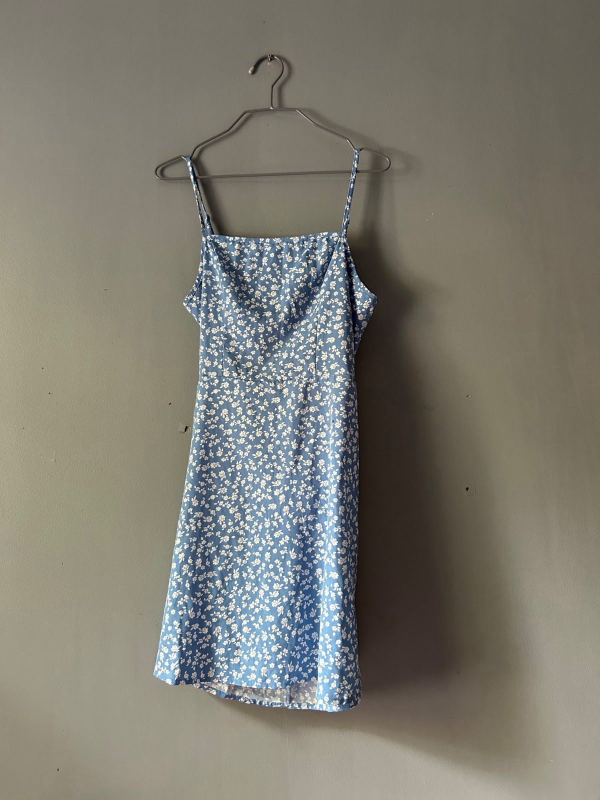 Robe bleue fleurie  photo 1