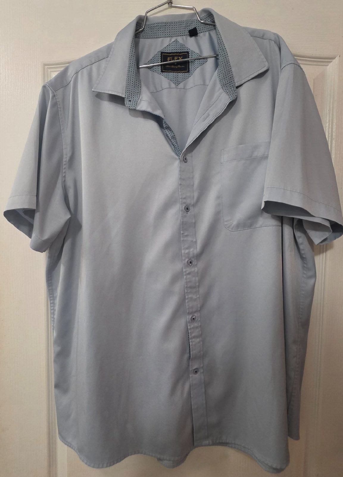 Chemise bleu clair manches courte  photo 1