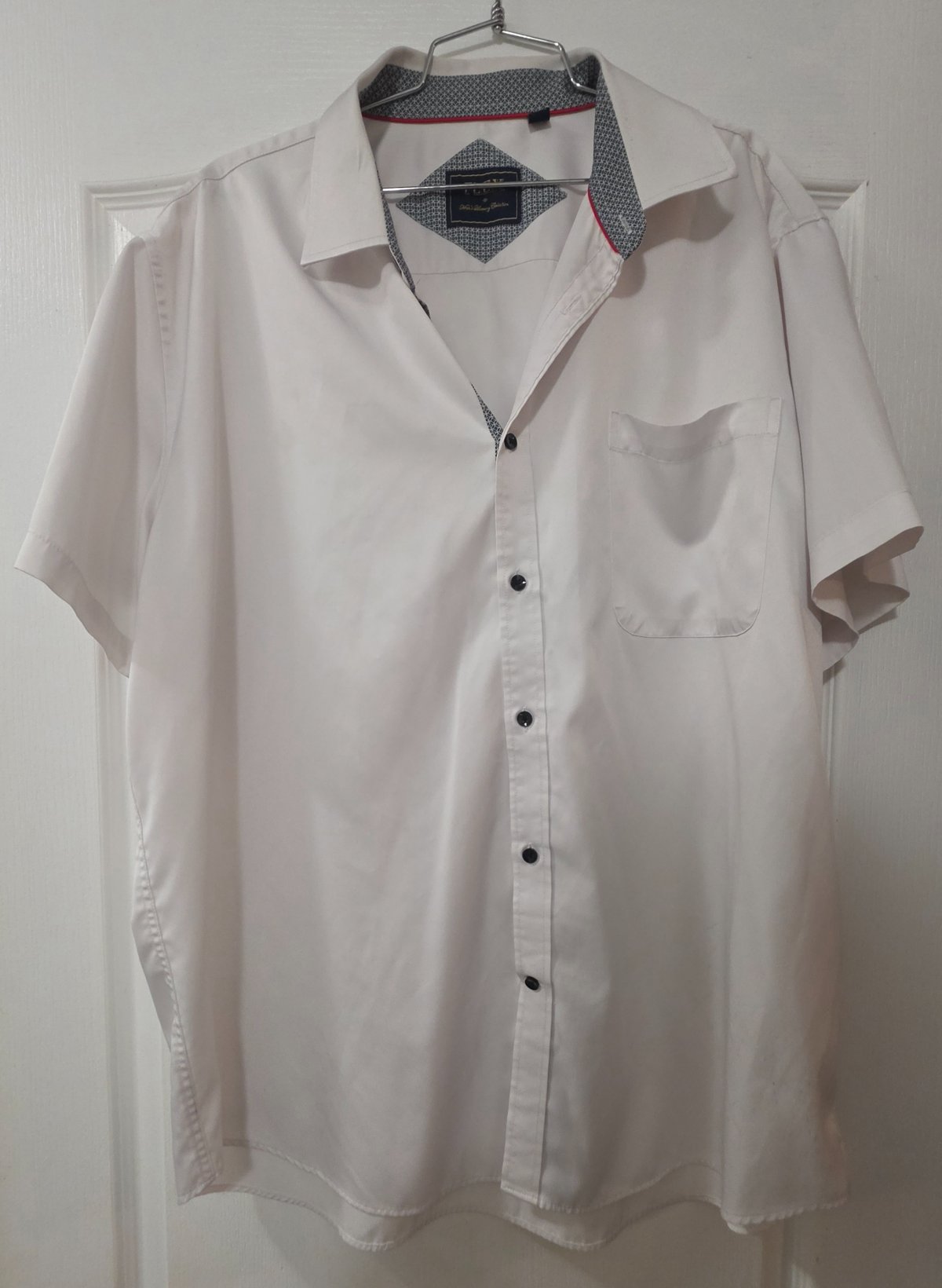 Chemise blanche manches courte  photo 1