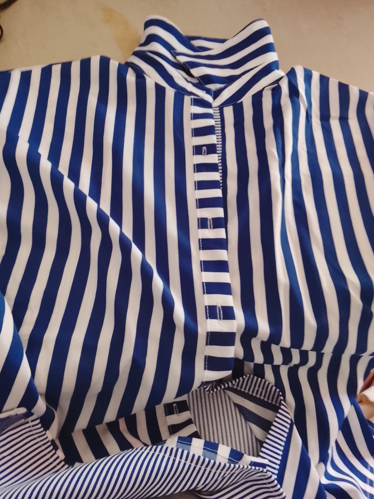Chemise rayée bleue et blanche photo 1