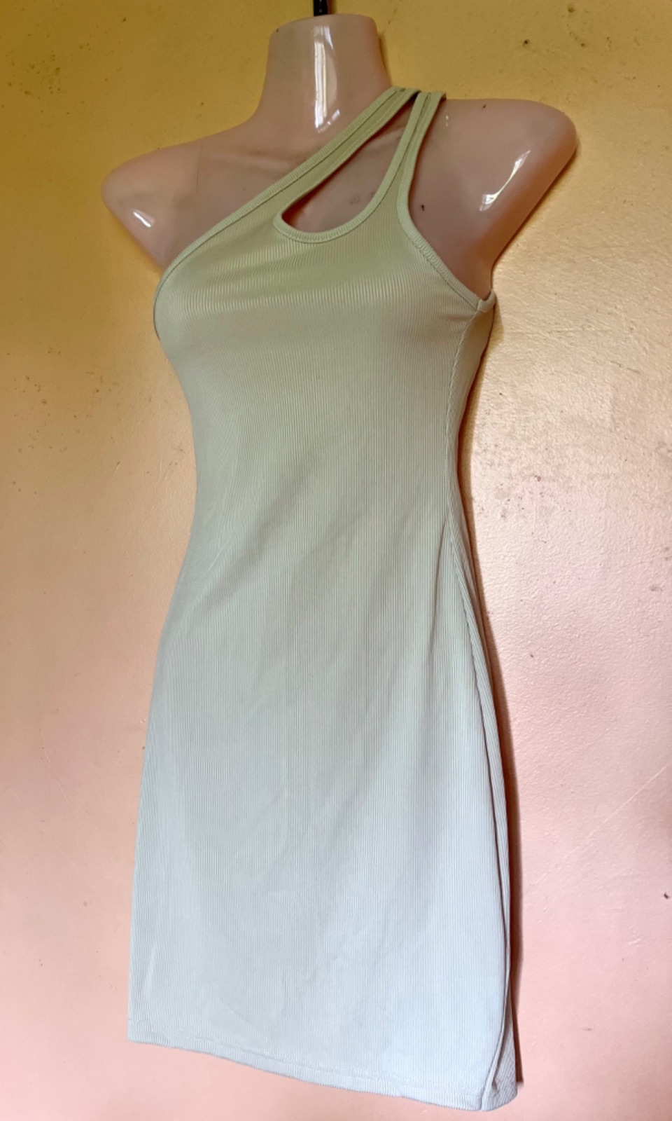 robe moulante beige photo 1