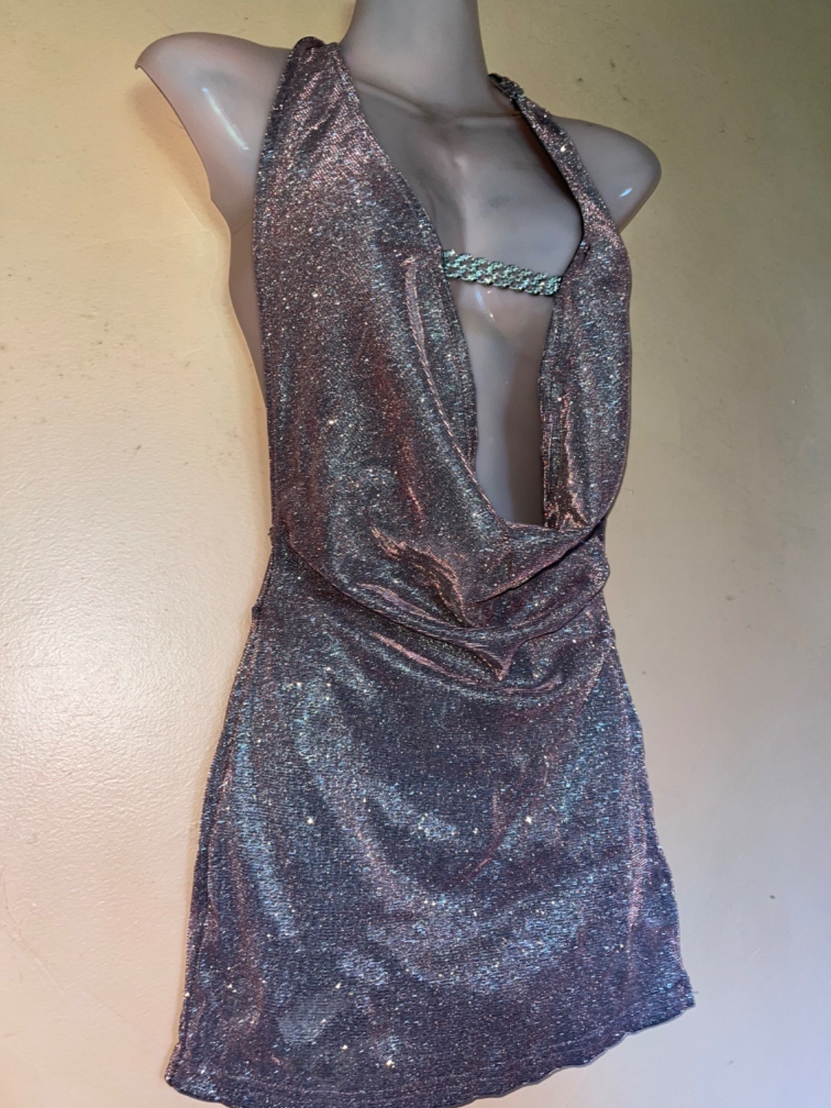 robe de soirée dos complètement nu photo 1