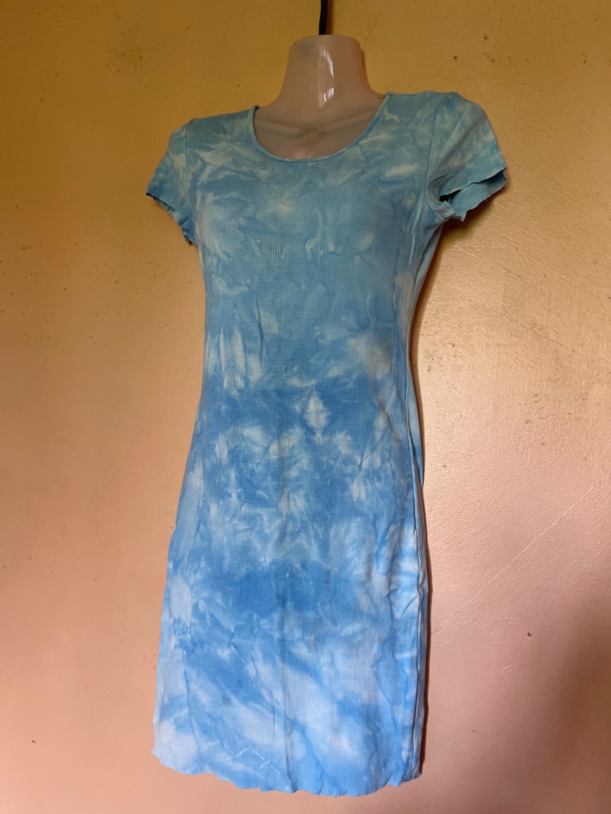 robe moulante simple  photo 1