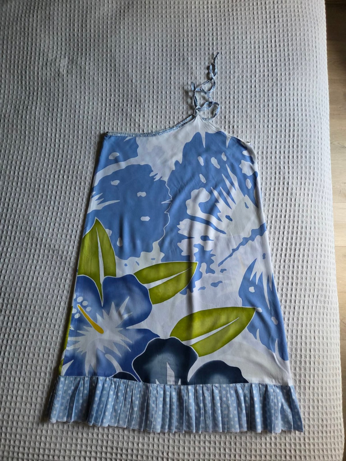 Robe épaule nue photo 2