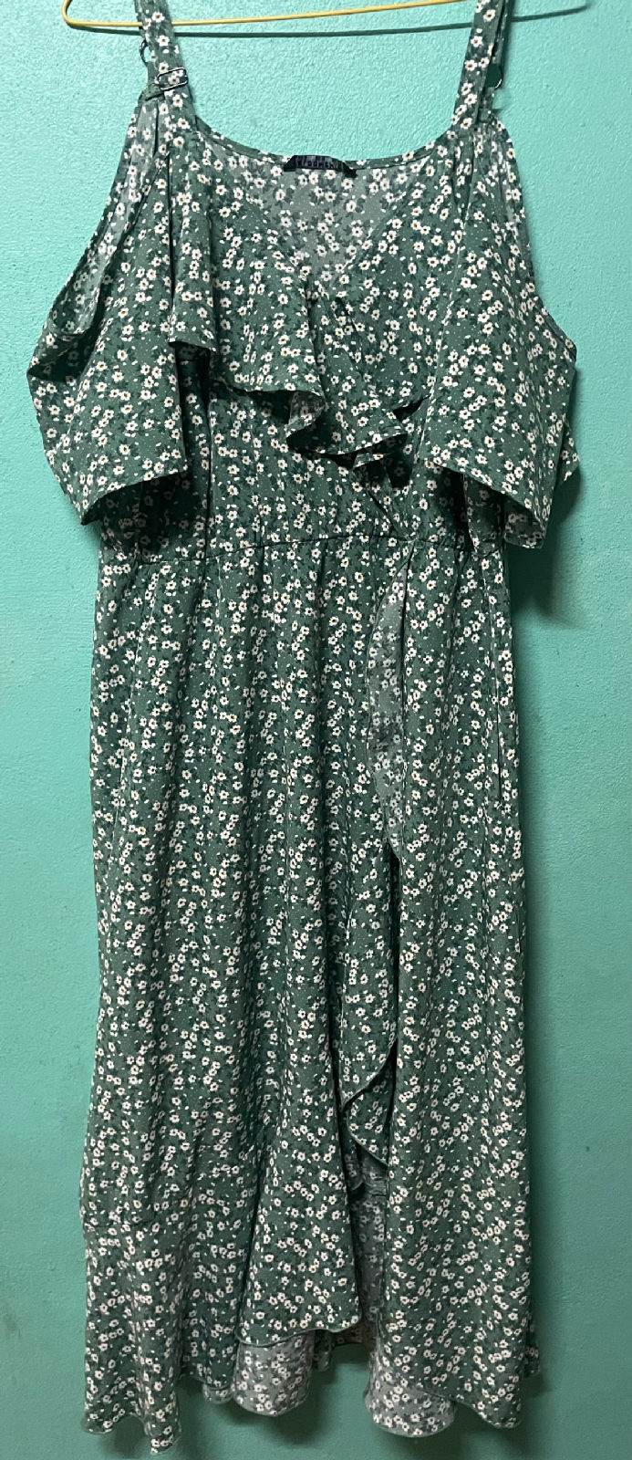 Longue robe verte fleuris  photo 1
