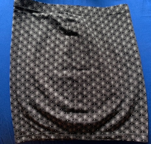 Jupe courte à motif géométrique noir et blanc photo 1