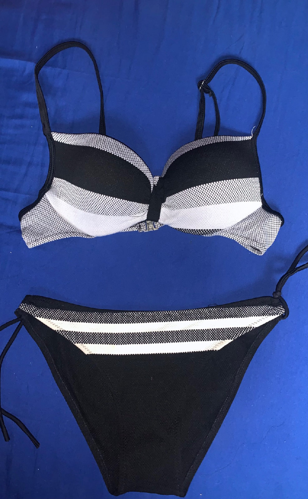 Maillot de bain rayé noir et blanc photo 1