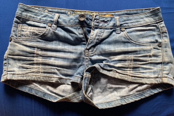 Short en jean délavé style vintage photo 1