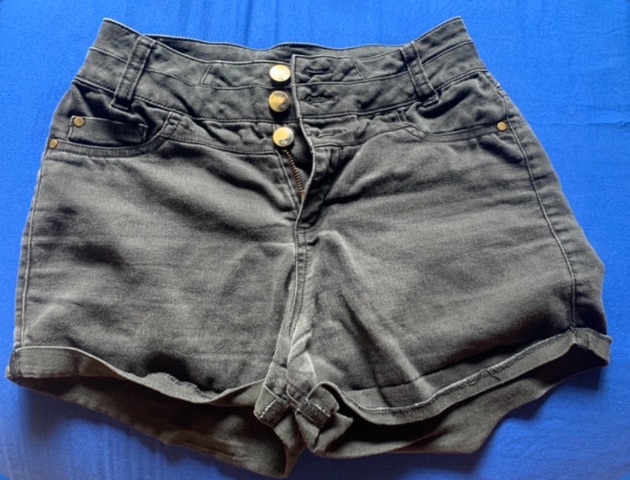Short en jean noir taille haute photo 1