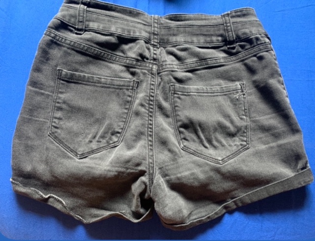 Short en jean noir taille haute photo 2