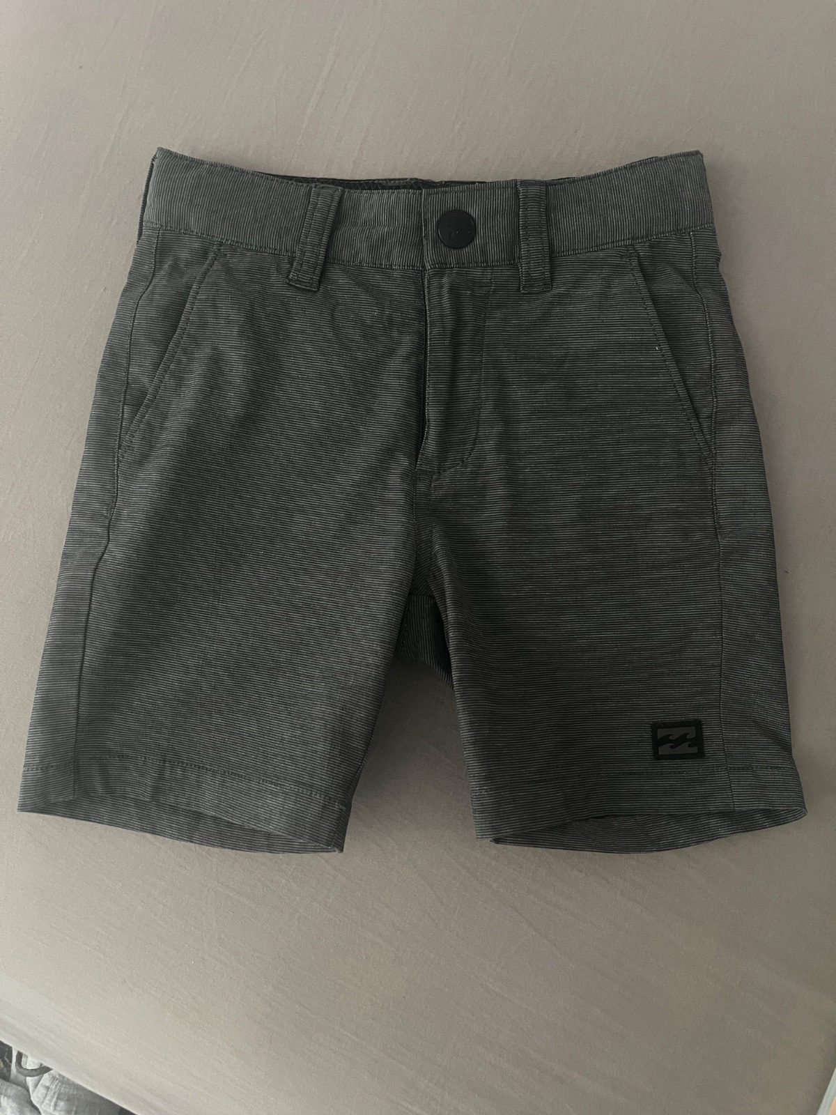 Short enfant Billabong gris rayé photo 1