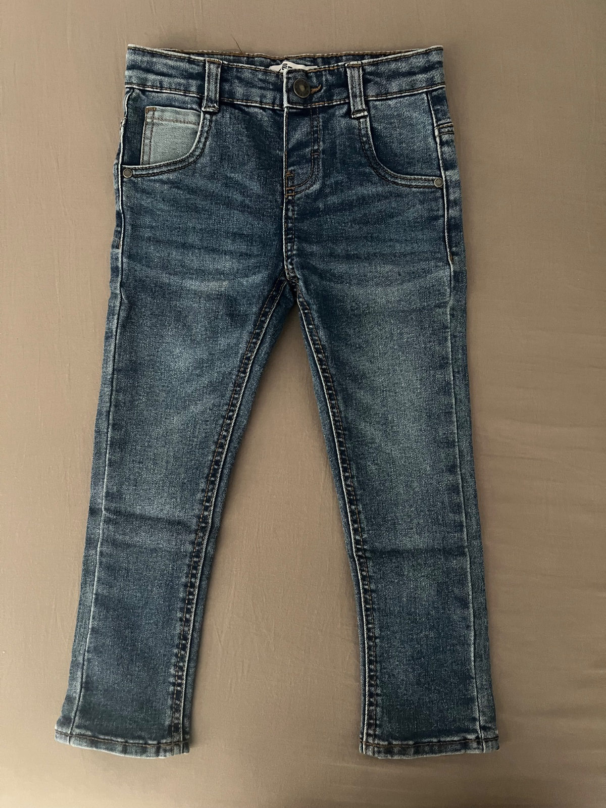 Jean pour enfant, style intemporel photo 1