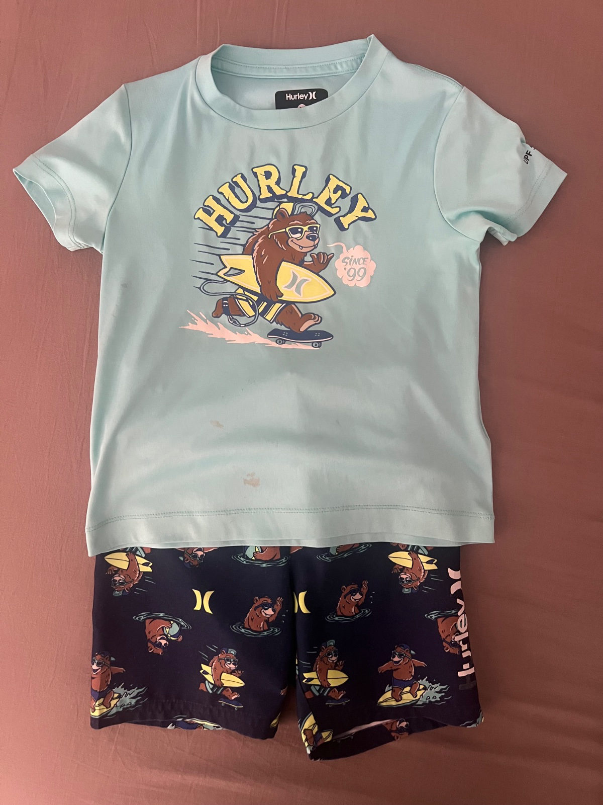 Ensemble T-shirt et short Hurley 'Bear Surfer' pour enfant photo 1