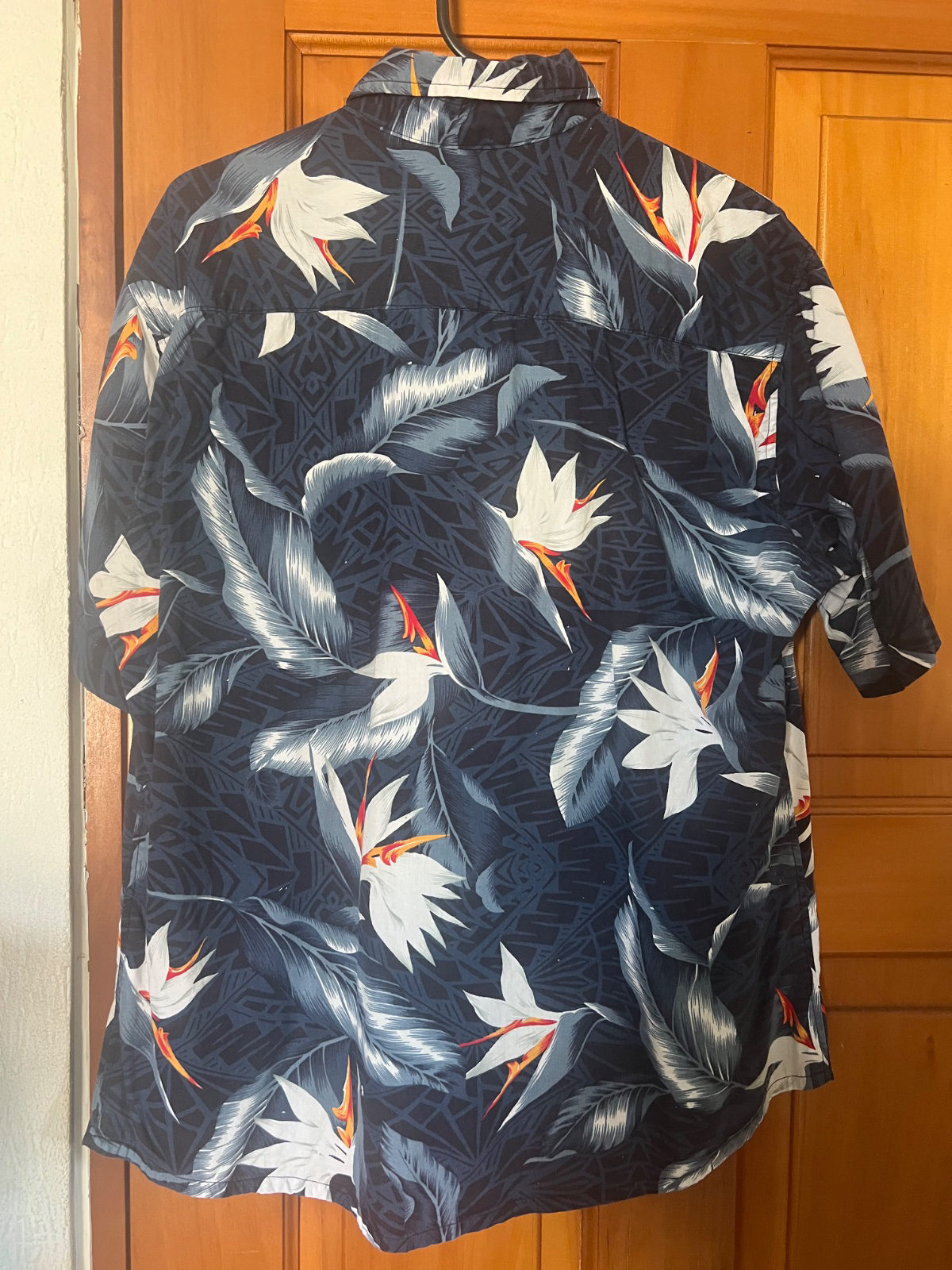 Chemise motifs floraux exotiques photo 2