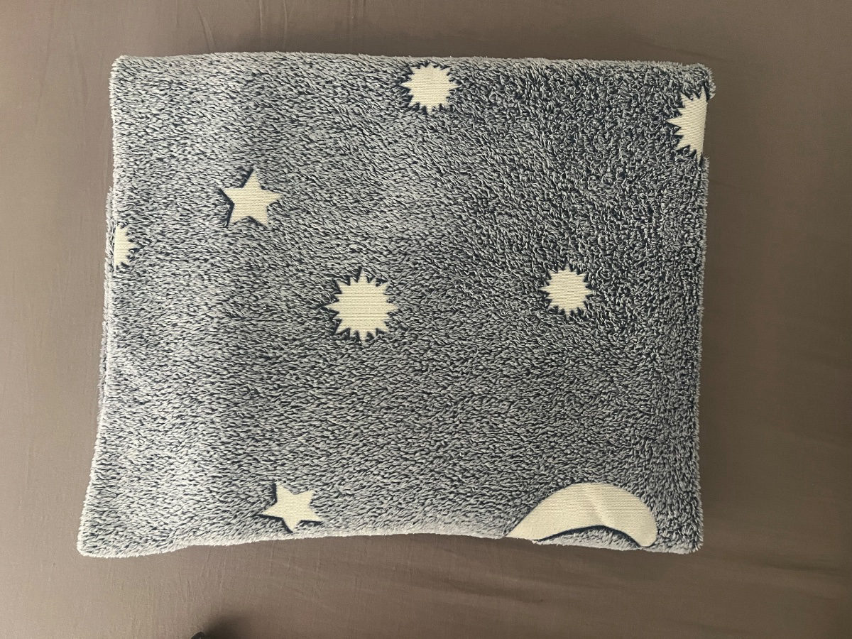 couverture polaire étoile fluorescente pour enfants  photo 1
