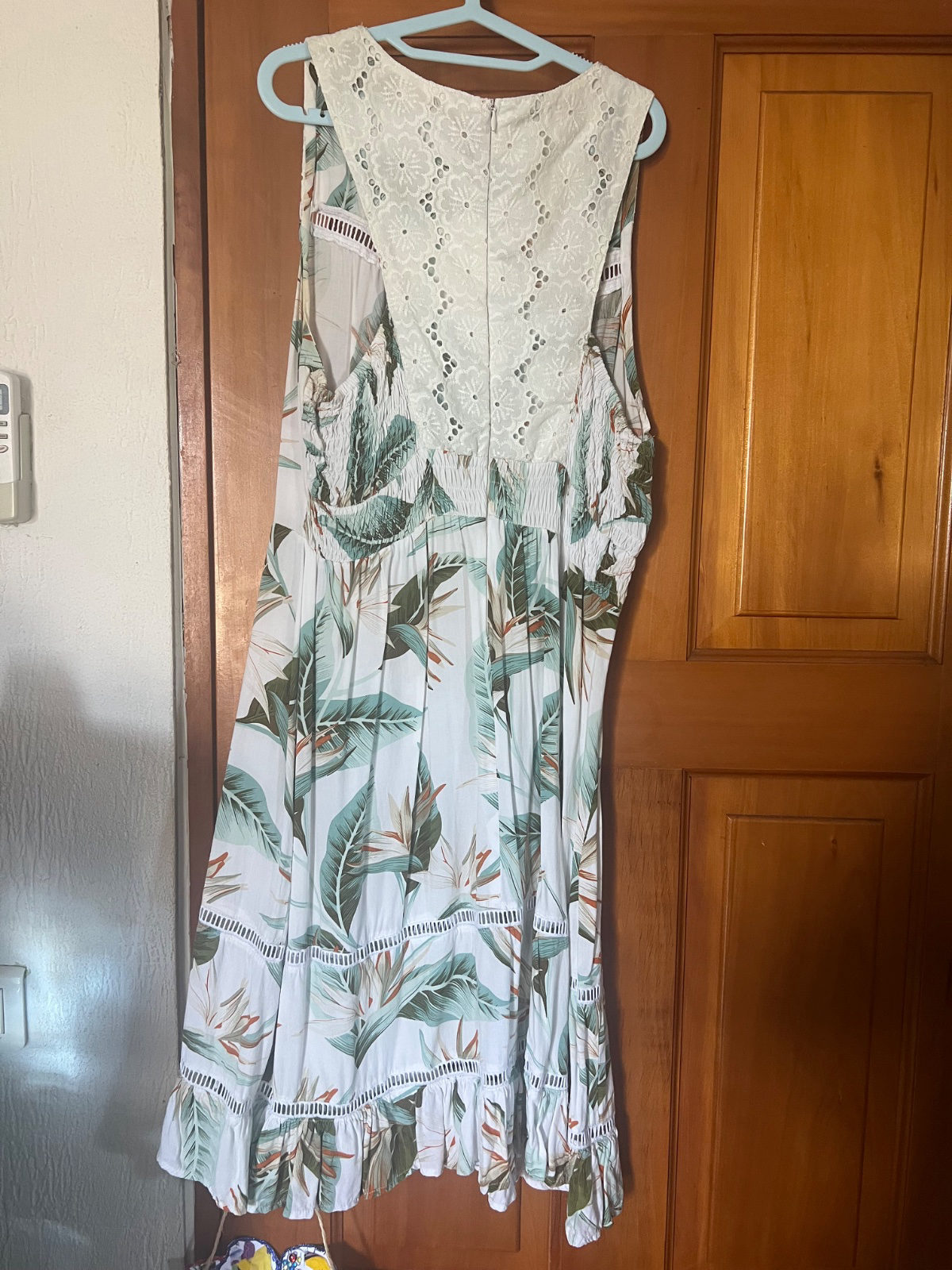 Robe longue tropicale avec empiècement dentelle photo 2