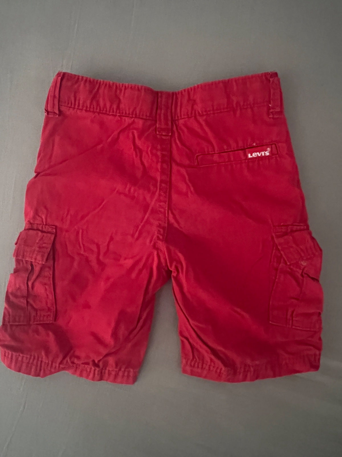 Short cargo Levi's rouge pour enfant photo 2