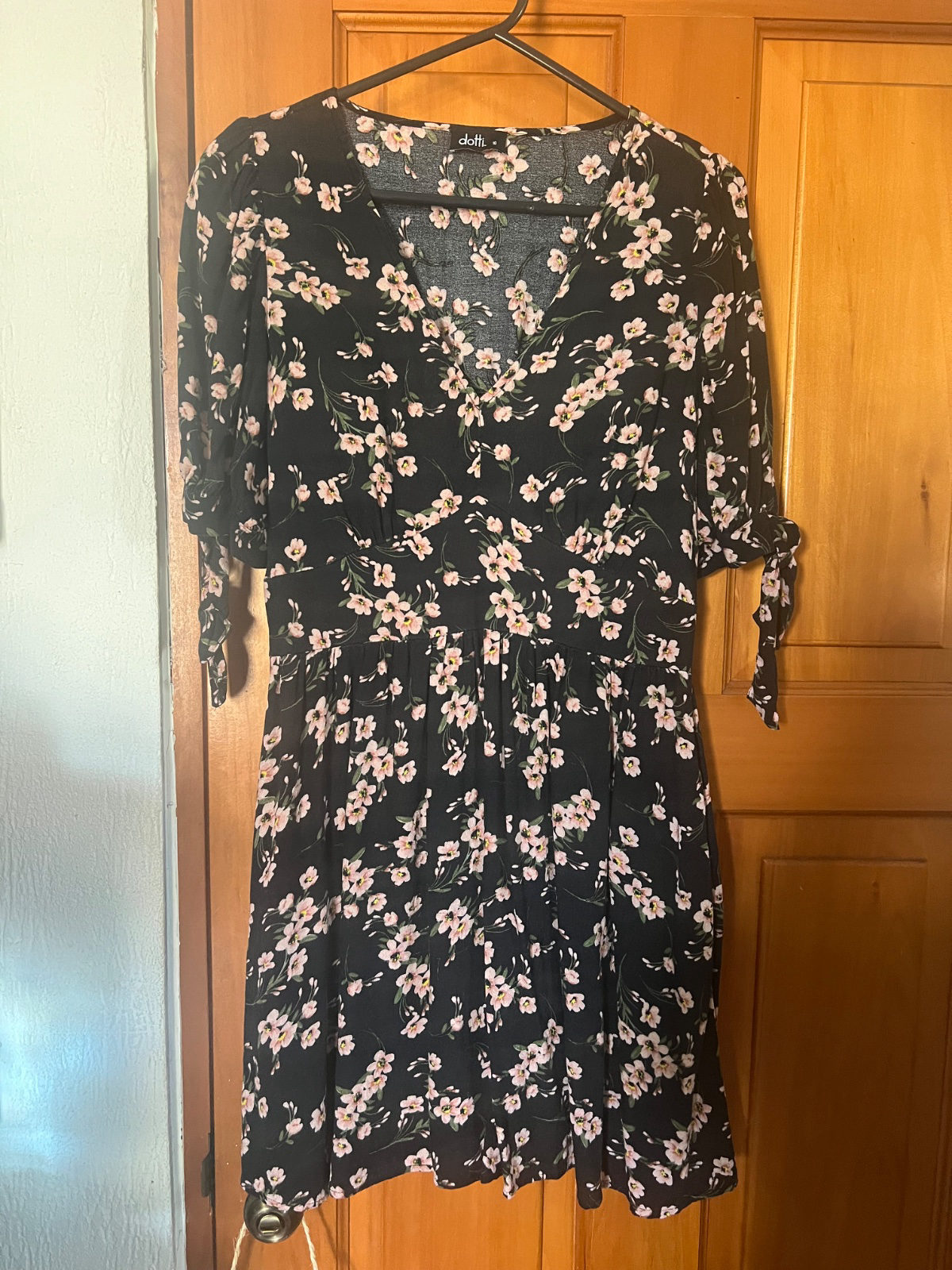 Robe fleurie noire Dotti photo 1