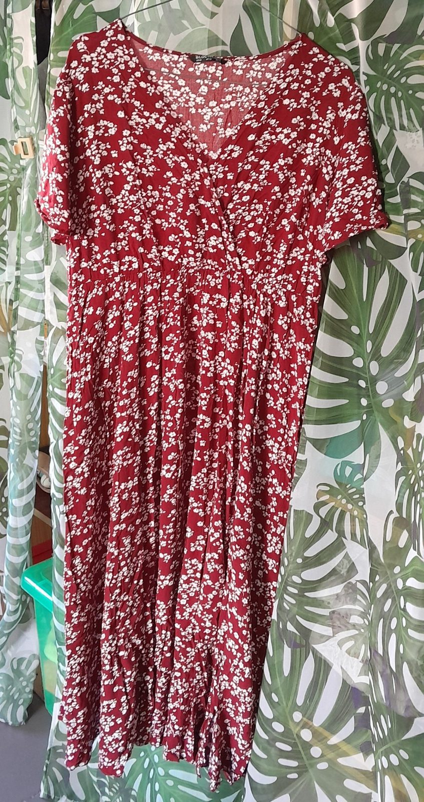 Robe longue fleurie rouge bordeaux (fente sur le côté) photo 1