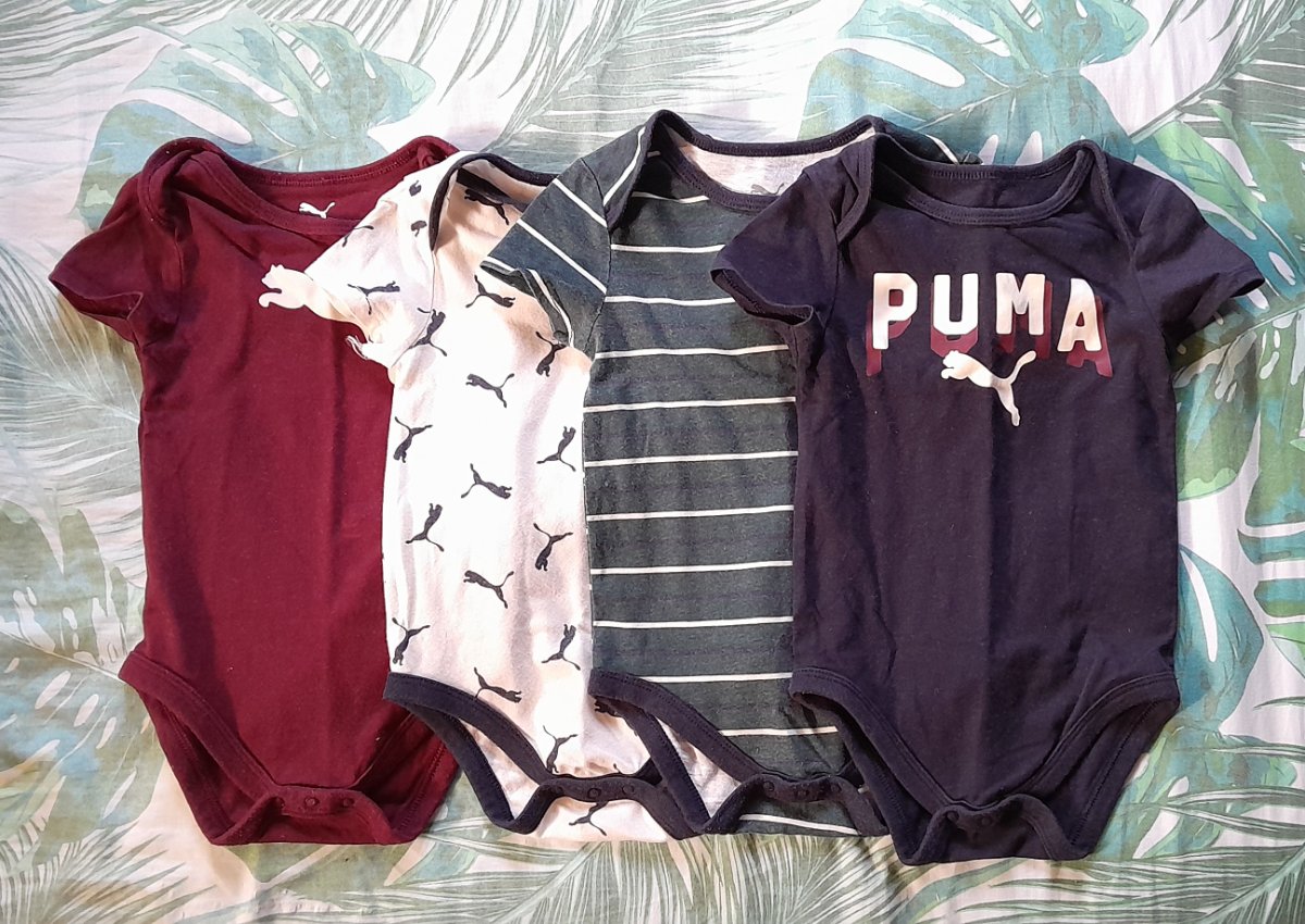 Lot de 4 bodys Puma pour bébé photo 1